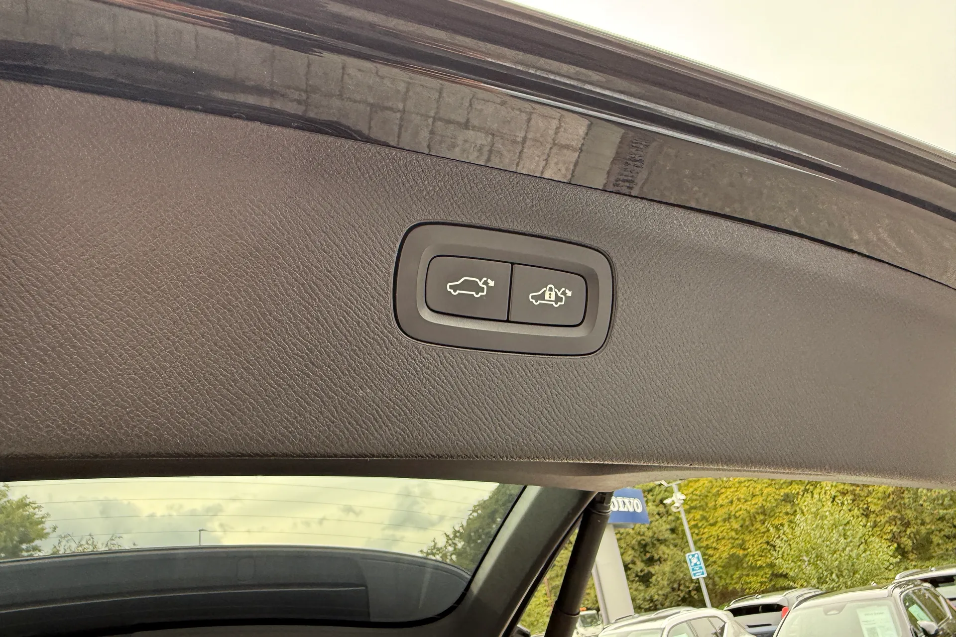 Volvo XC90 thumbnail image number 24