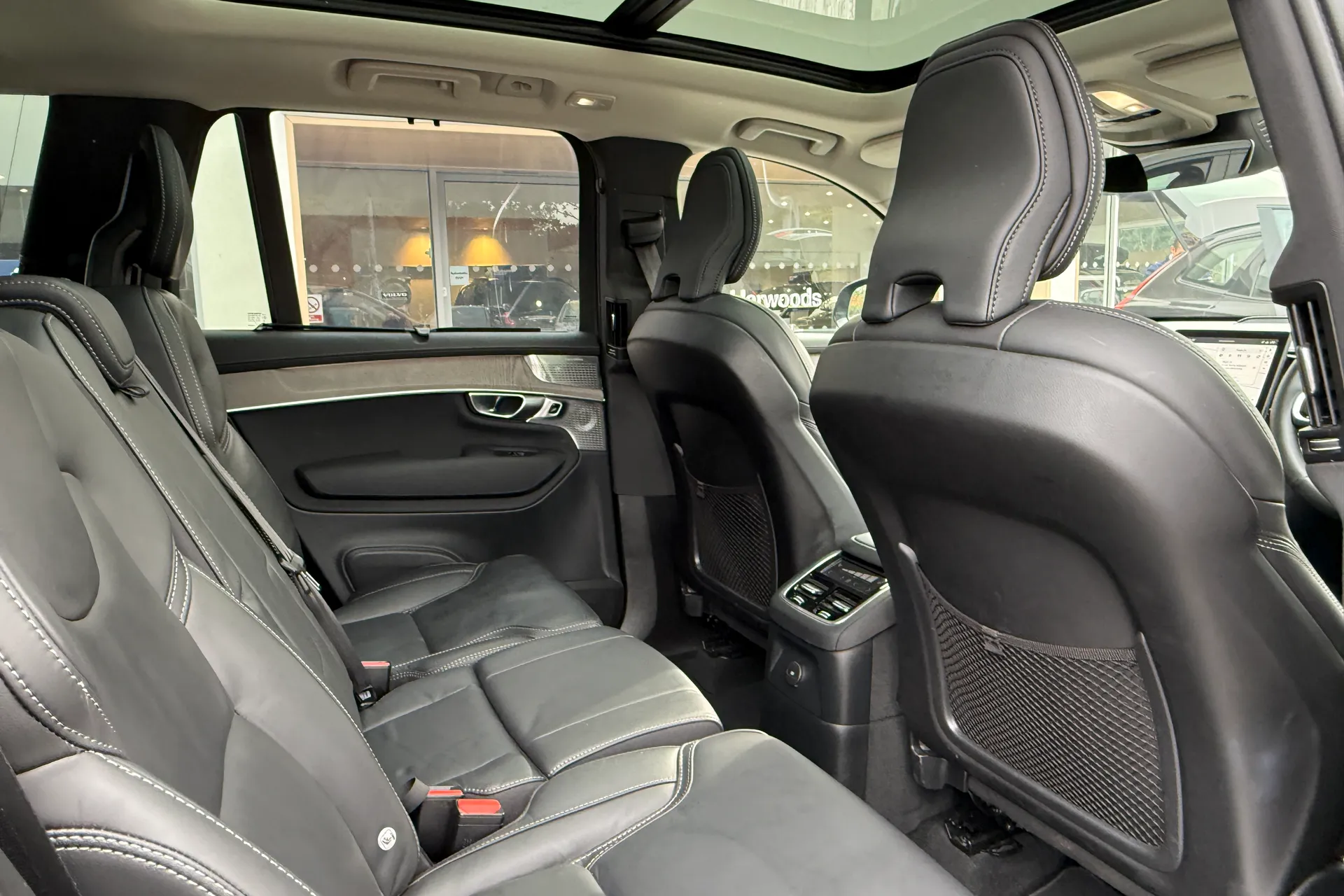 Volvo XC90 thumbnail image number 26