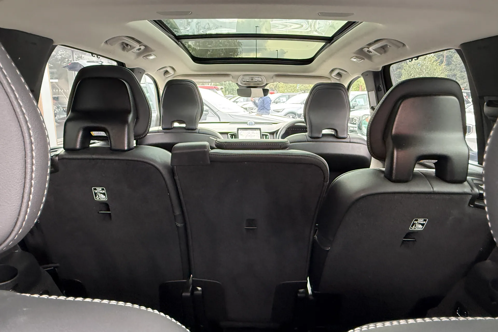 Volvo XC90 thumbnail image number 25