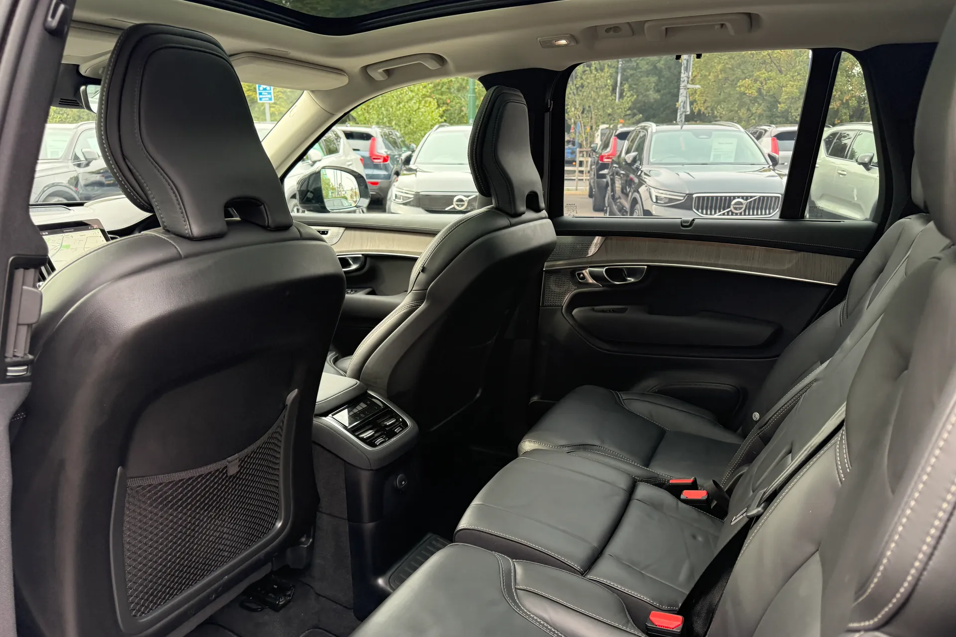 Volvo XC90 thumbnail image number 31