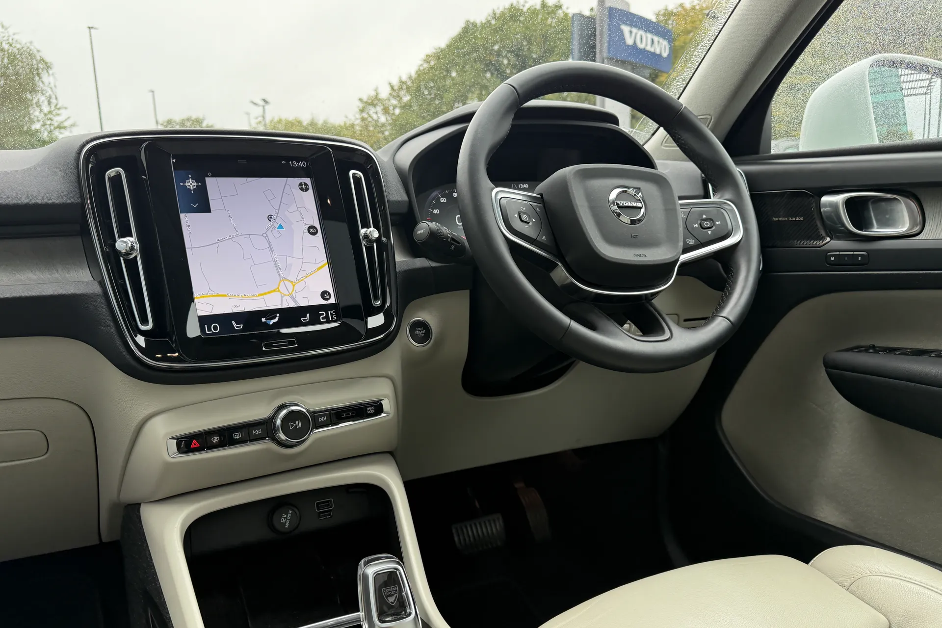 Volvo XC40 thumbnail image number 34