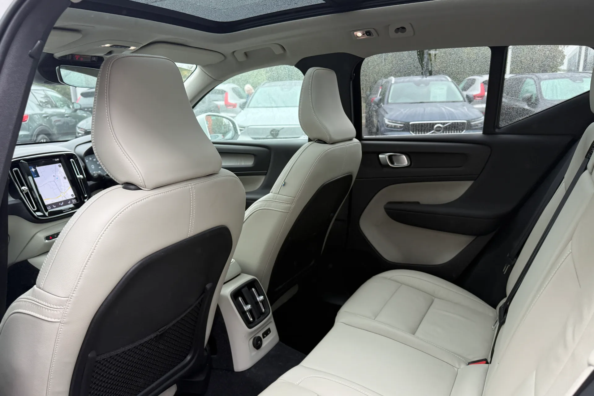 Volvo XC40 thumbnail image number 29