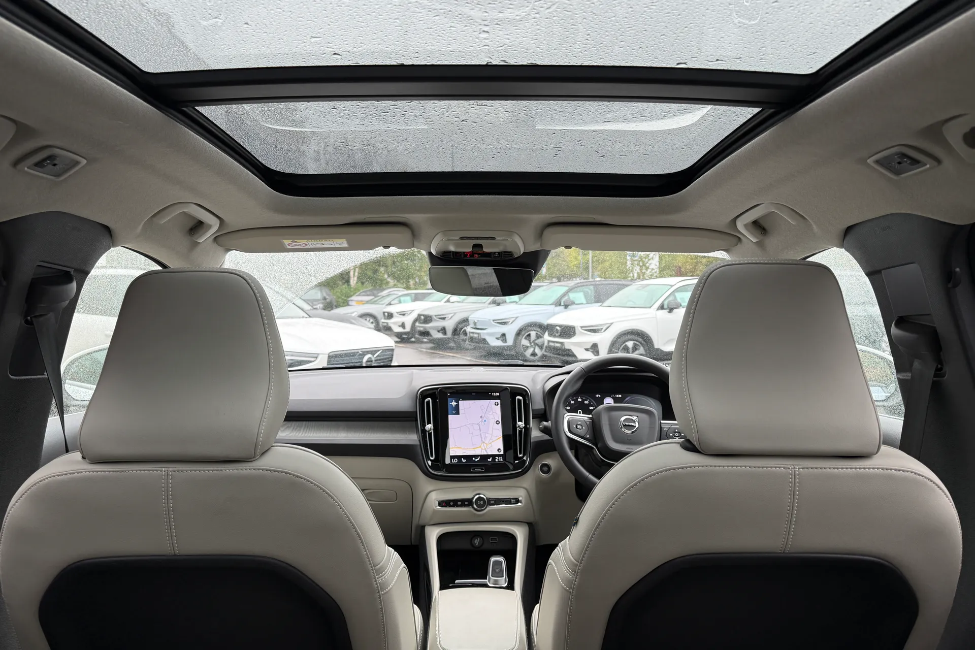 Volvo XC40 thumbnail image number 22