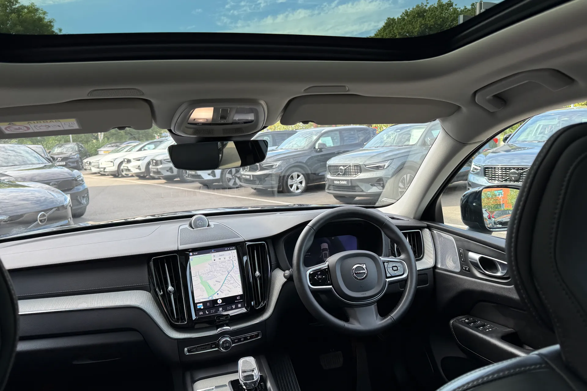 Volvo XC60 thumbnail image number 32