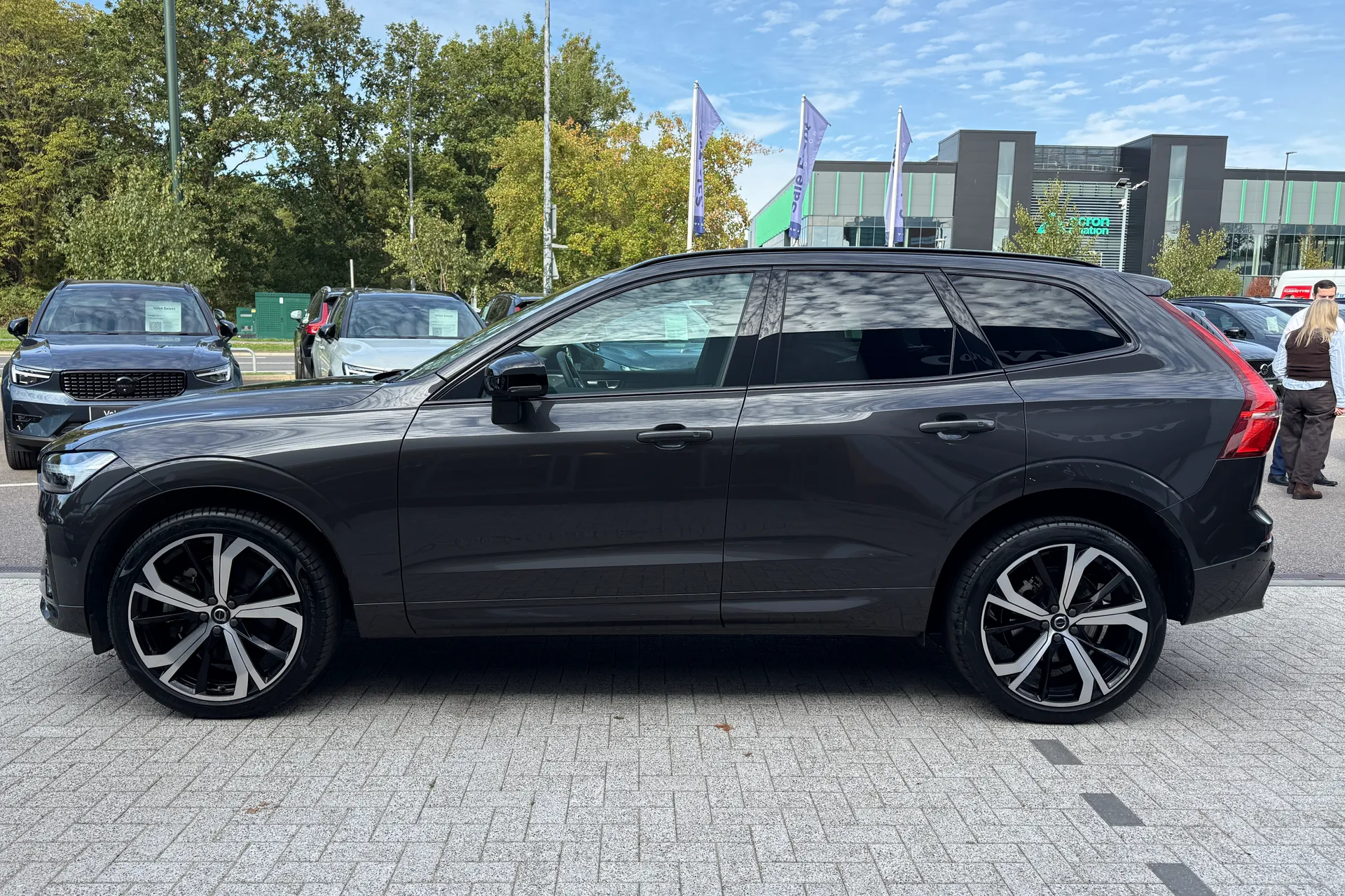 Volvo XC60 thumbnail image number 11