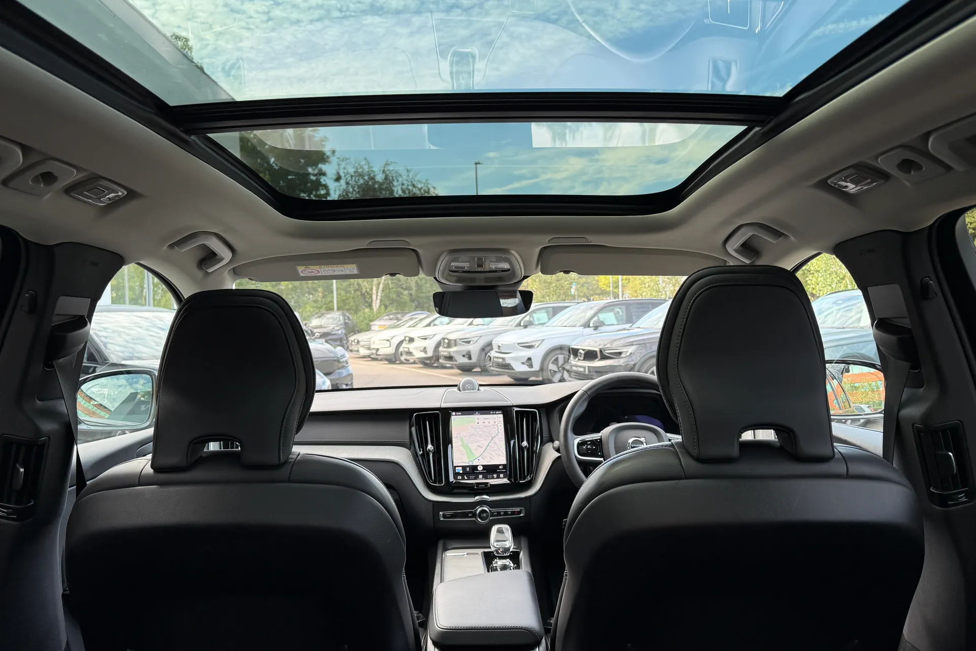 Volvo XC60 thumbnail image number 22