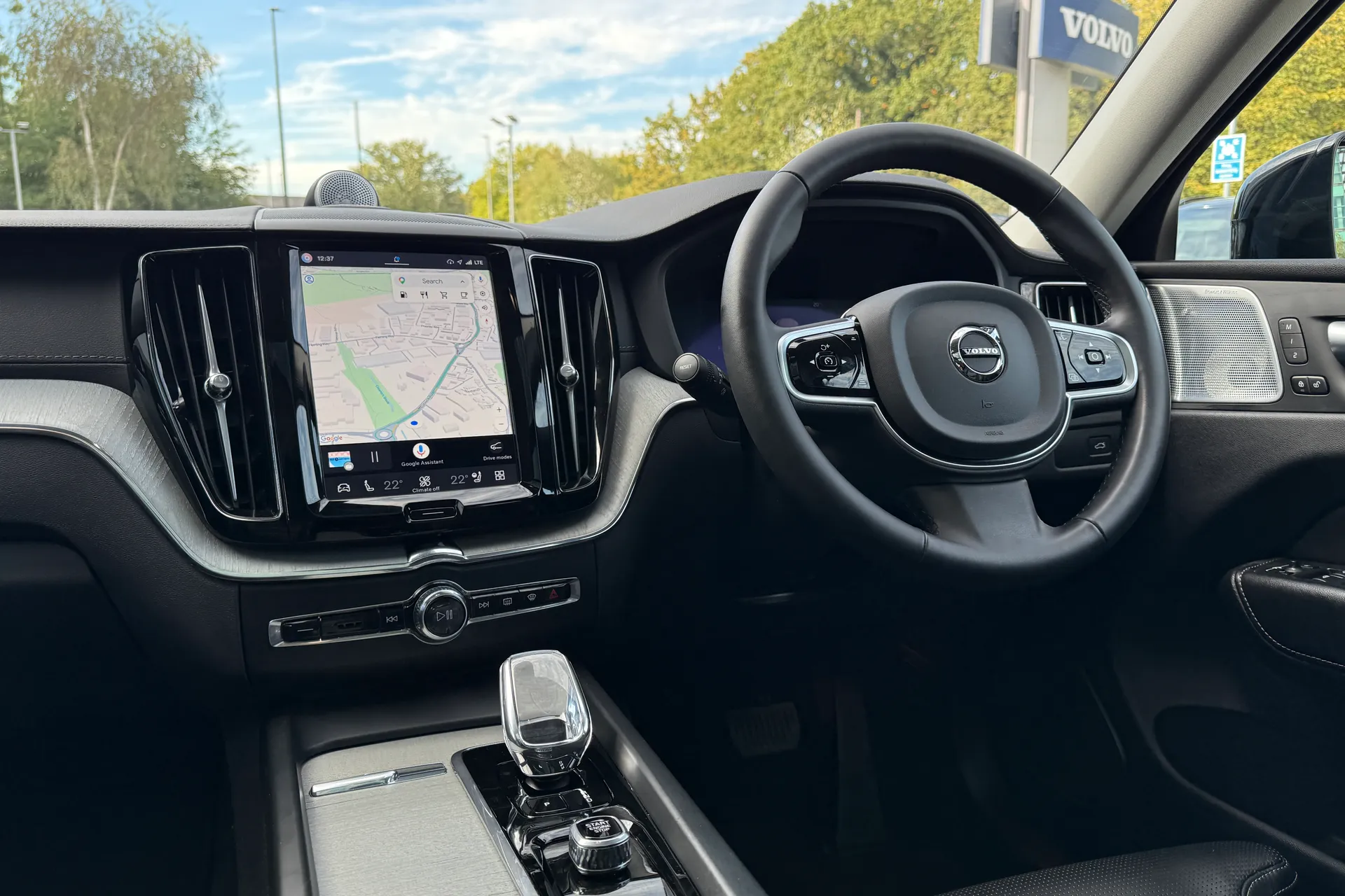 Volvo XC60 thumbnail image number 34