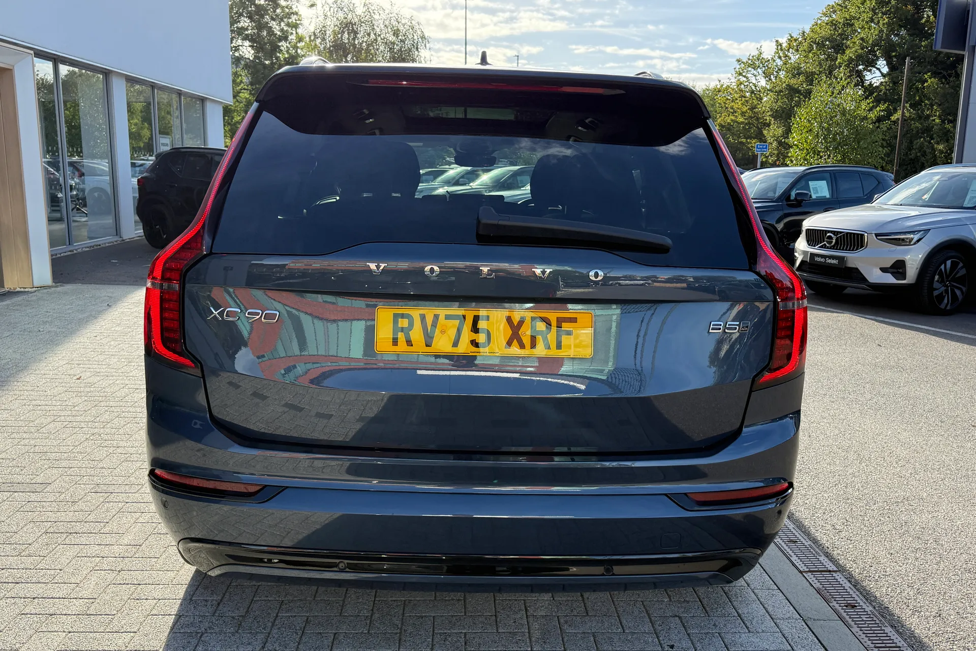 Volvo XC90 thumbnail image number 12