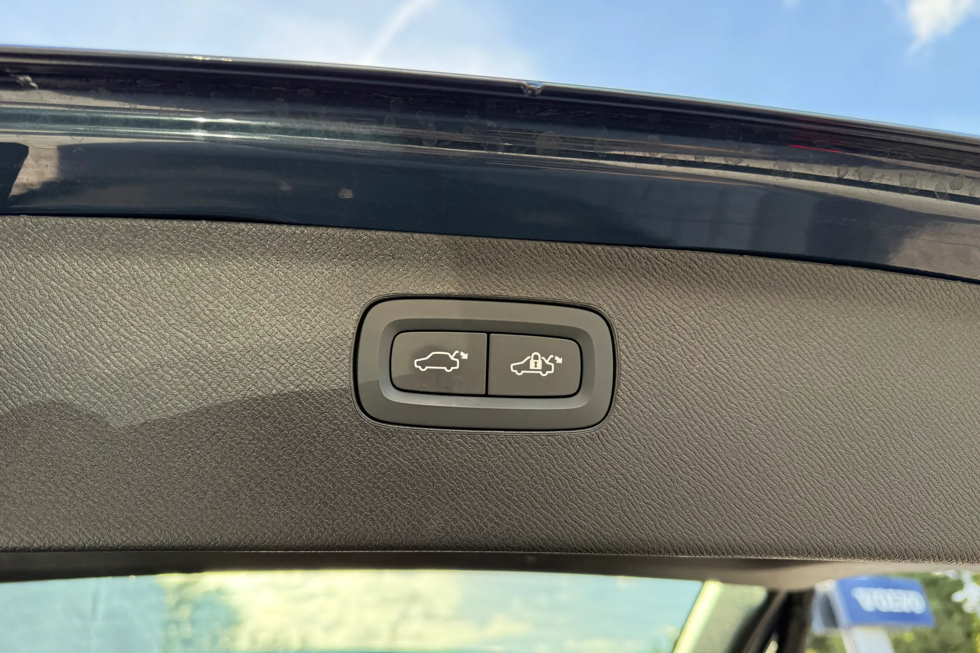 Volvo XC90 thumbnail image number 24