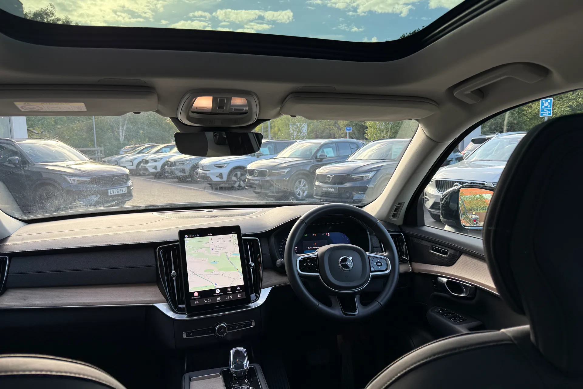 Volvo XC90 thumbnail image number 35