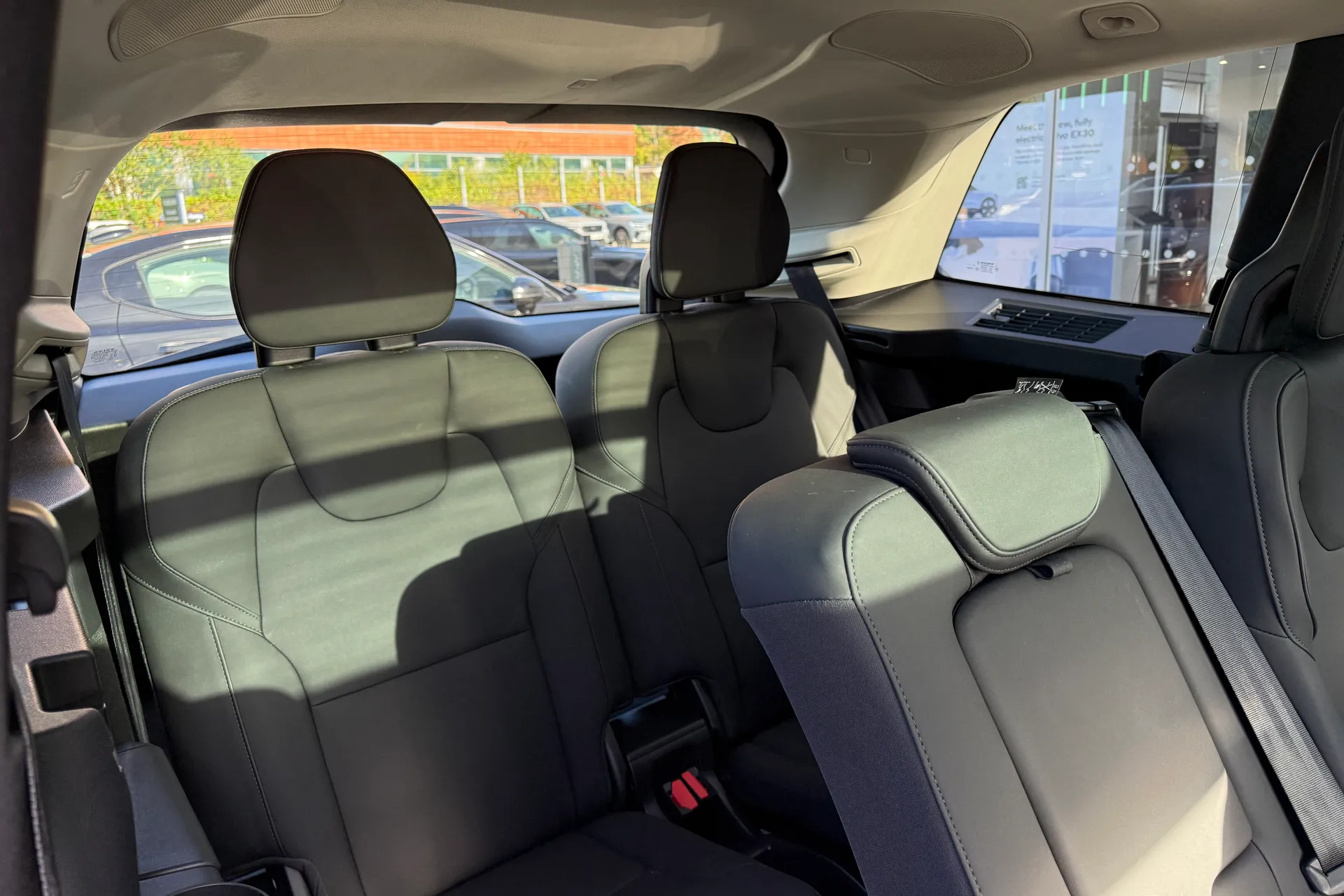 Volvo XC90 thumbnail image number 25