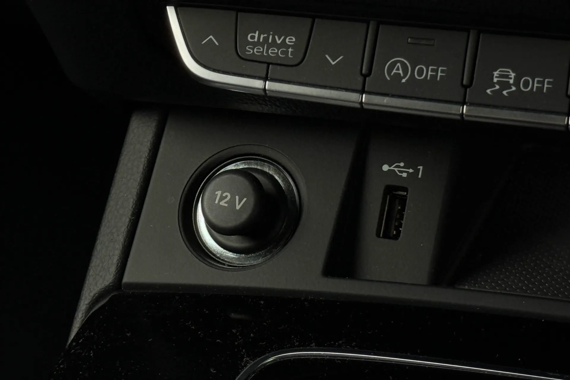 Audi Q5 thumbnail image number 19