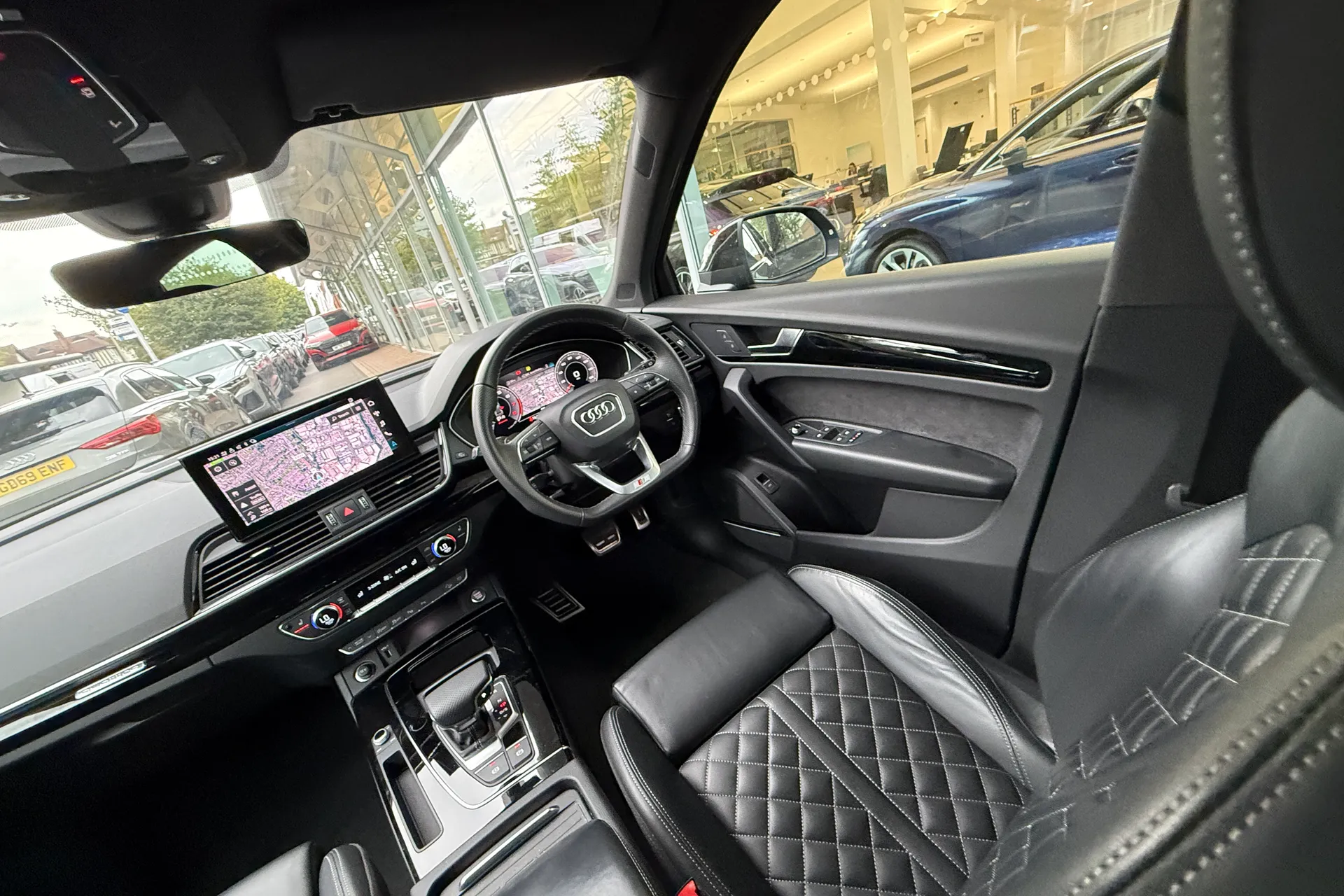 Audi Q5 thumbnail image number 36