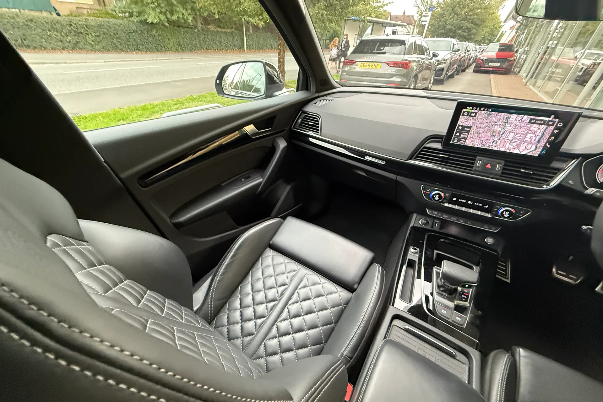 Audi Q5 thumbnail image number 37