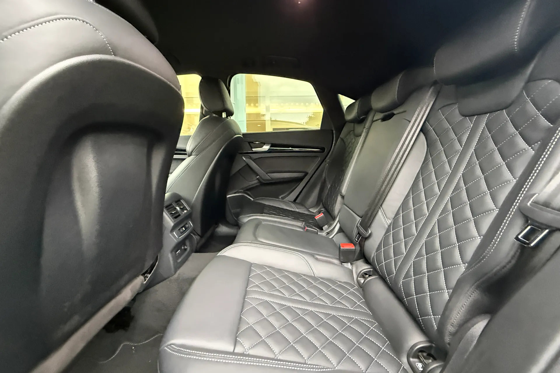 Audi Q5 thumbnail image number 46