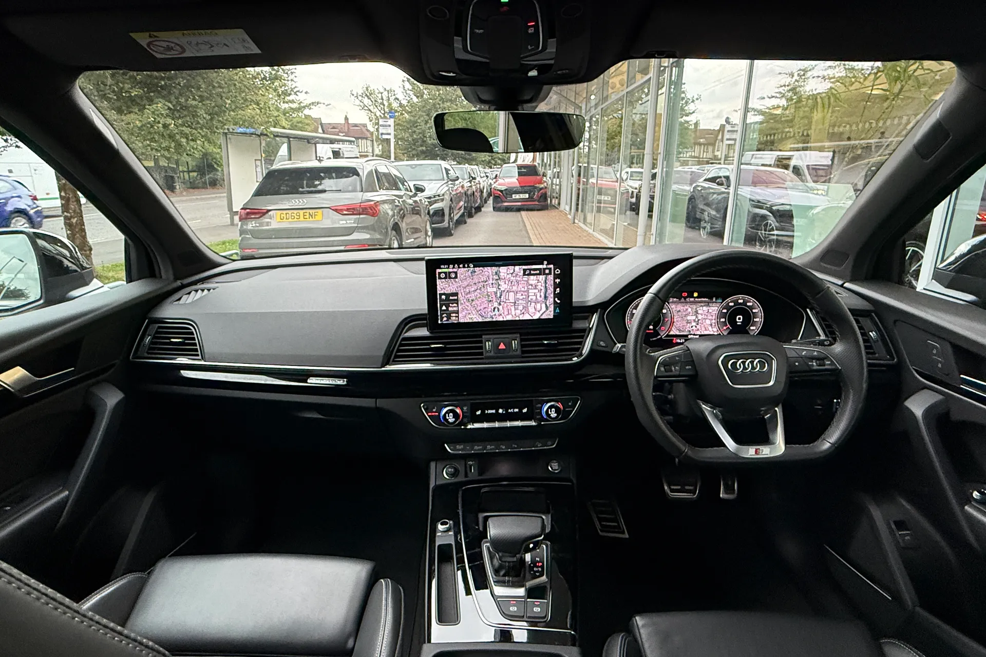 Audi Q5 thumbnail image number 3
