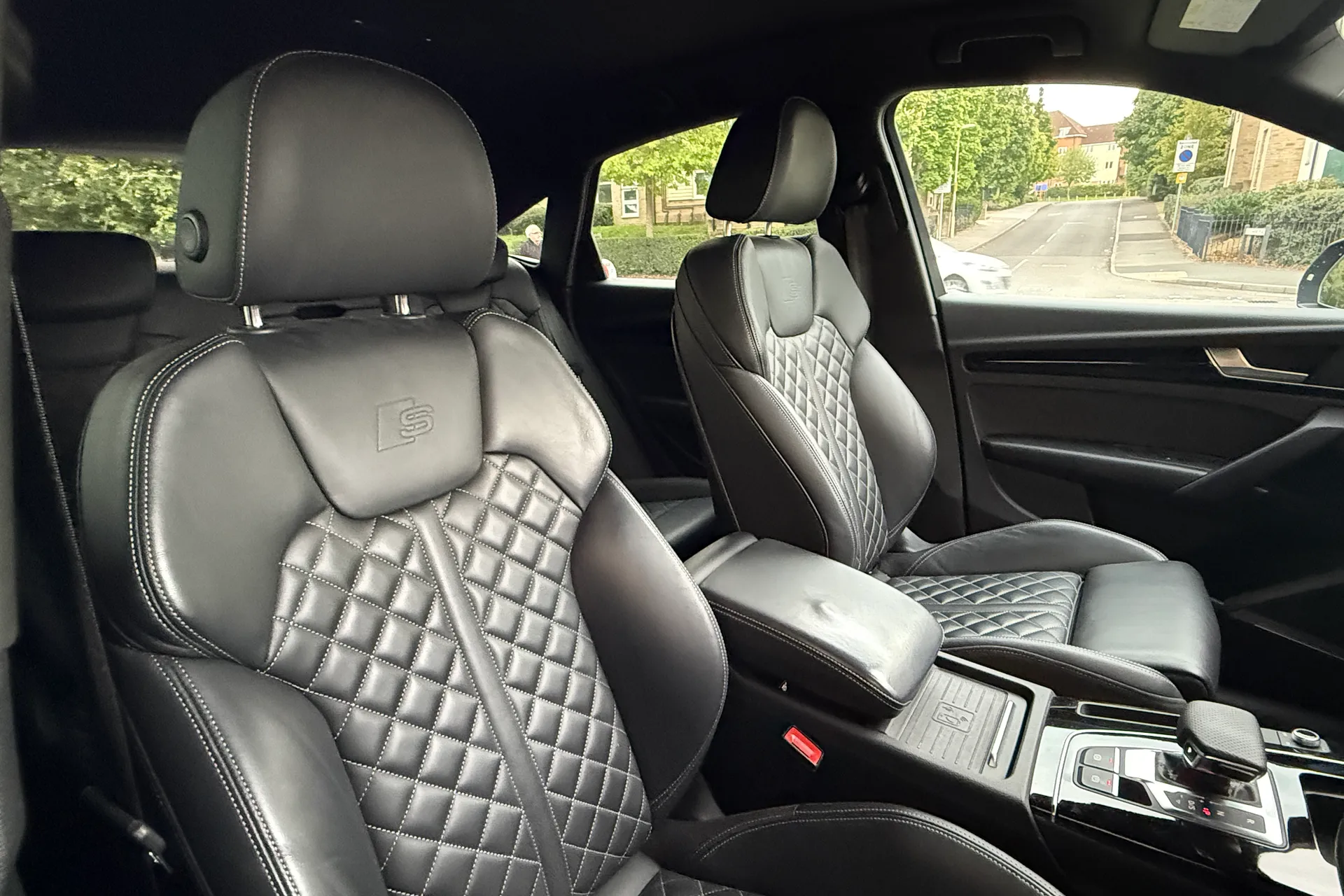 Audi Q5 thumbnail image number 28