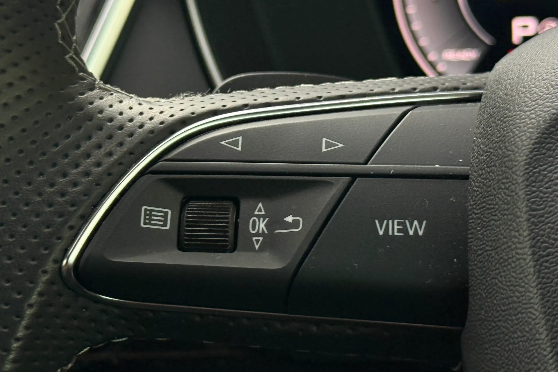 Audi Q5 thumbnail image number 11