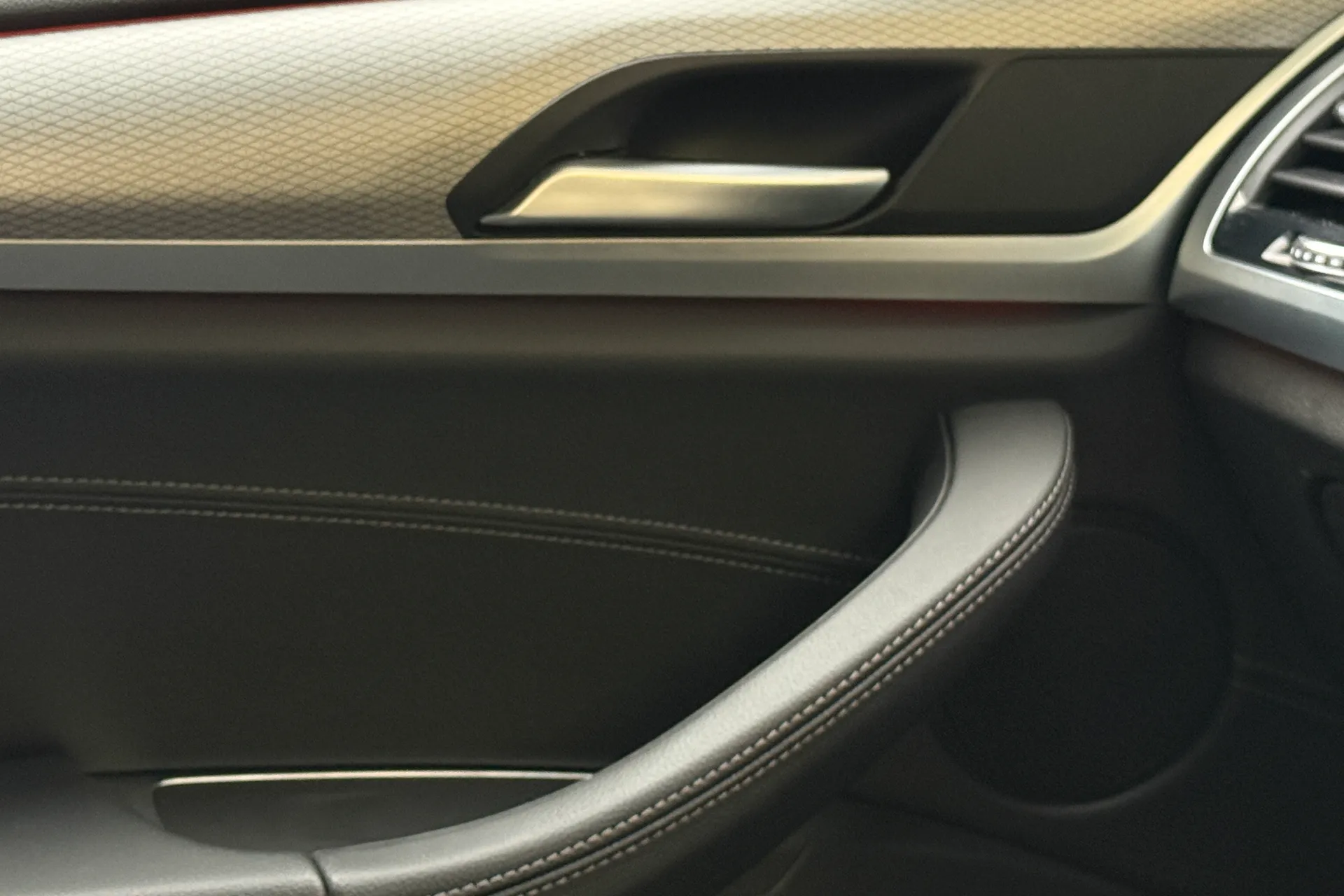 BMW X3 thumbnail image number 21