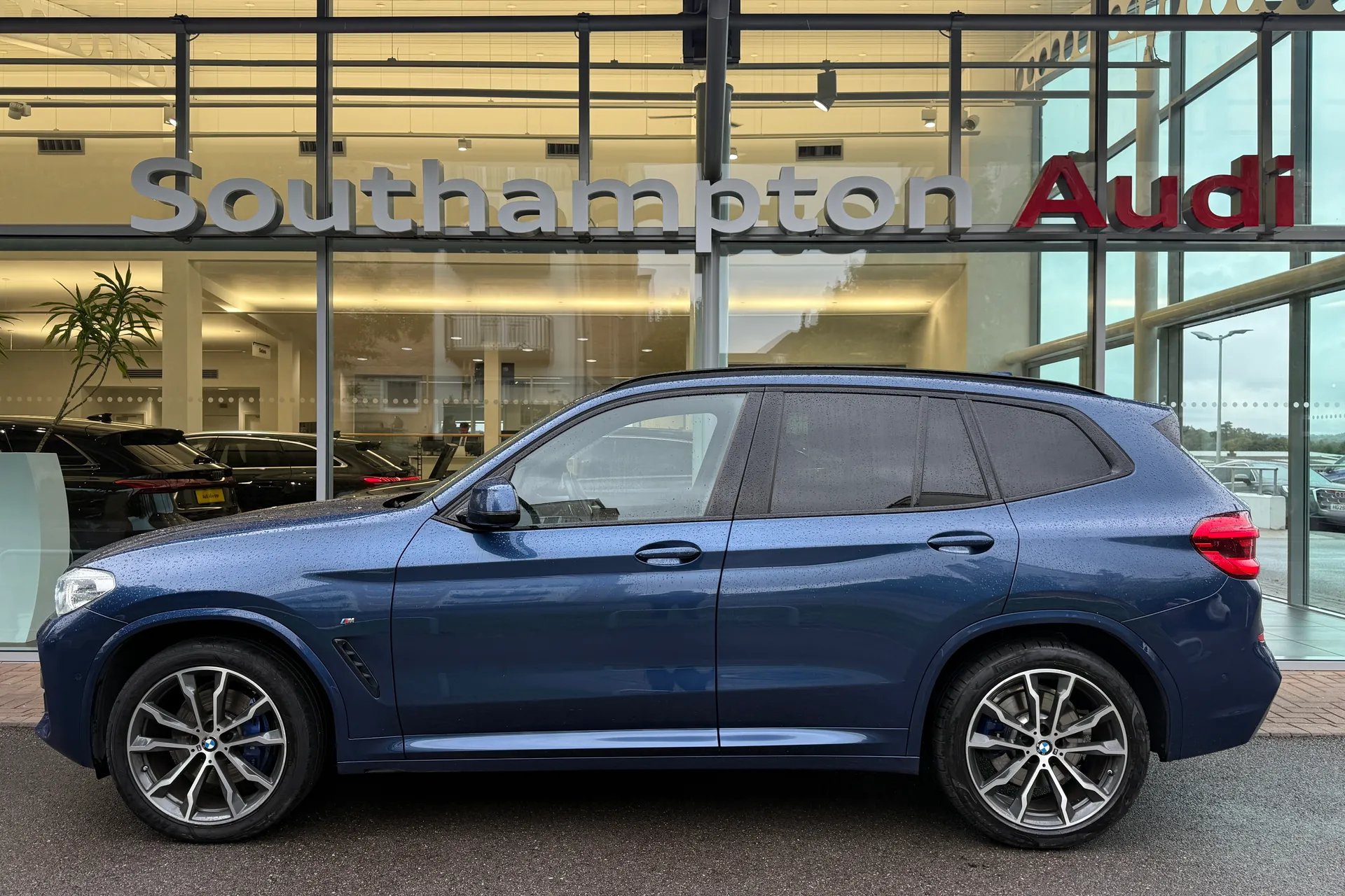 BMW X3 thumbnail image number 43