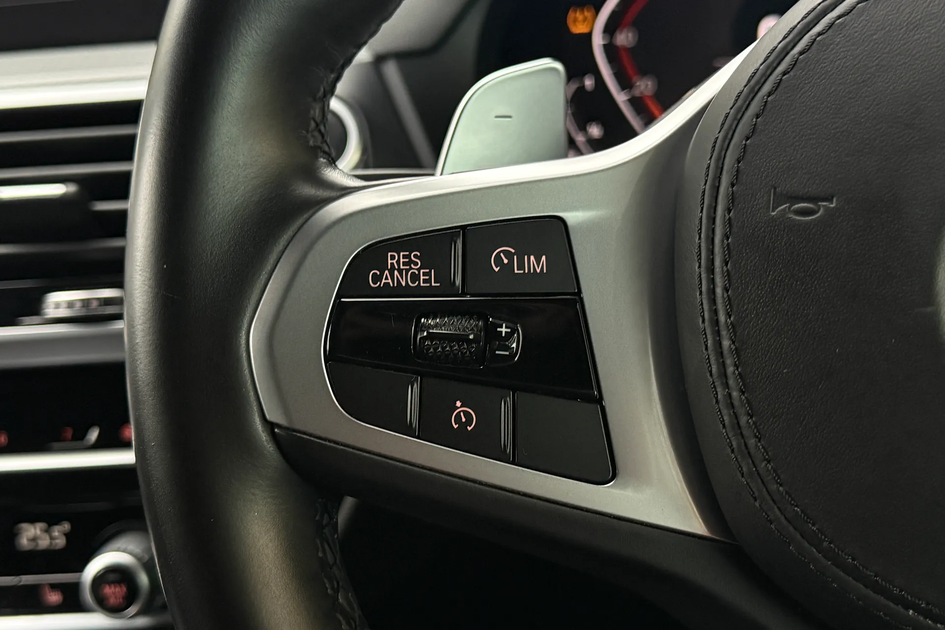 BMW X3 thumbnail image number 10