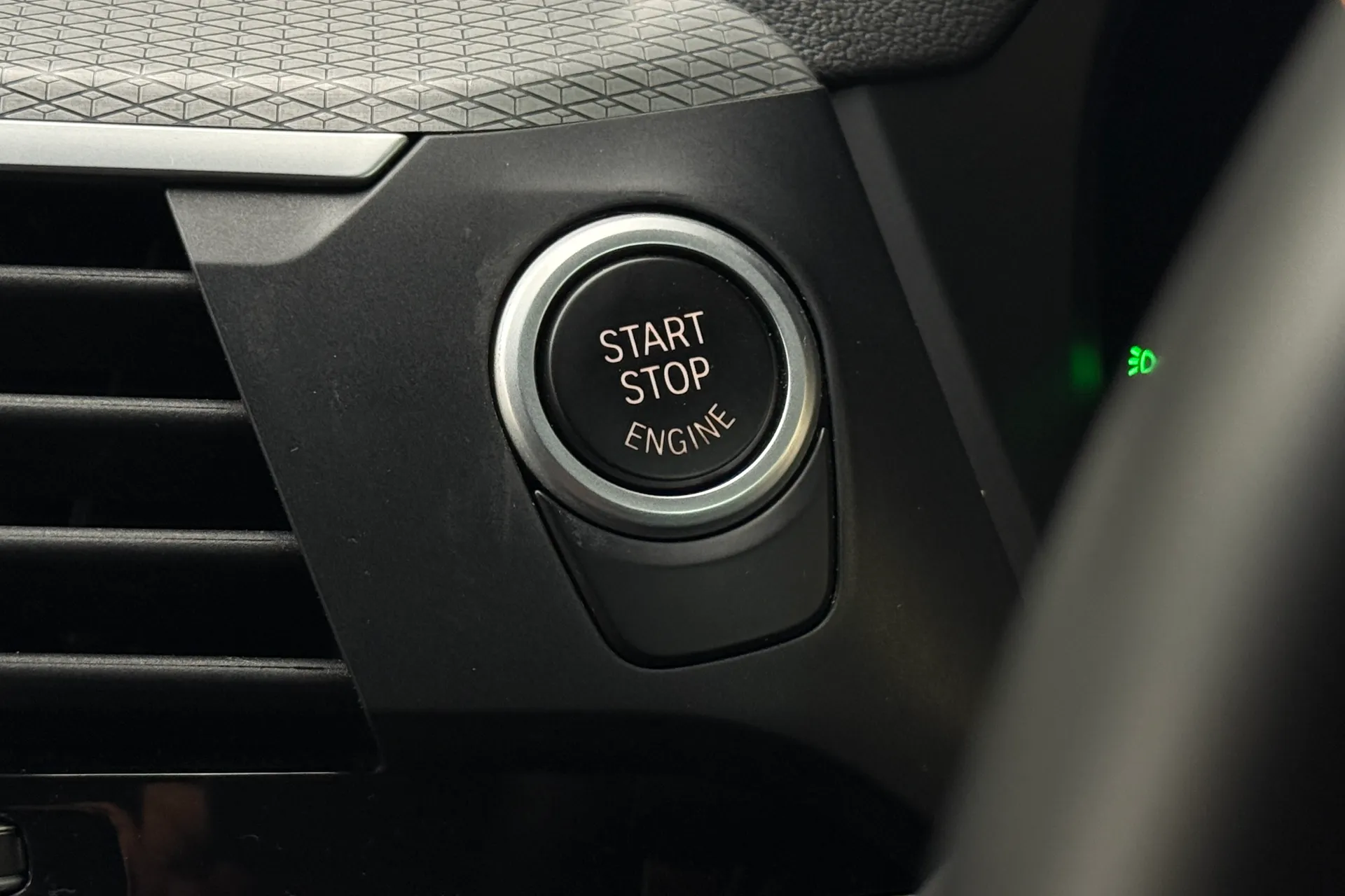 BMW X3 thumbnail image number 13