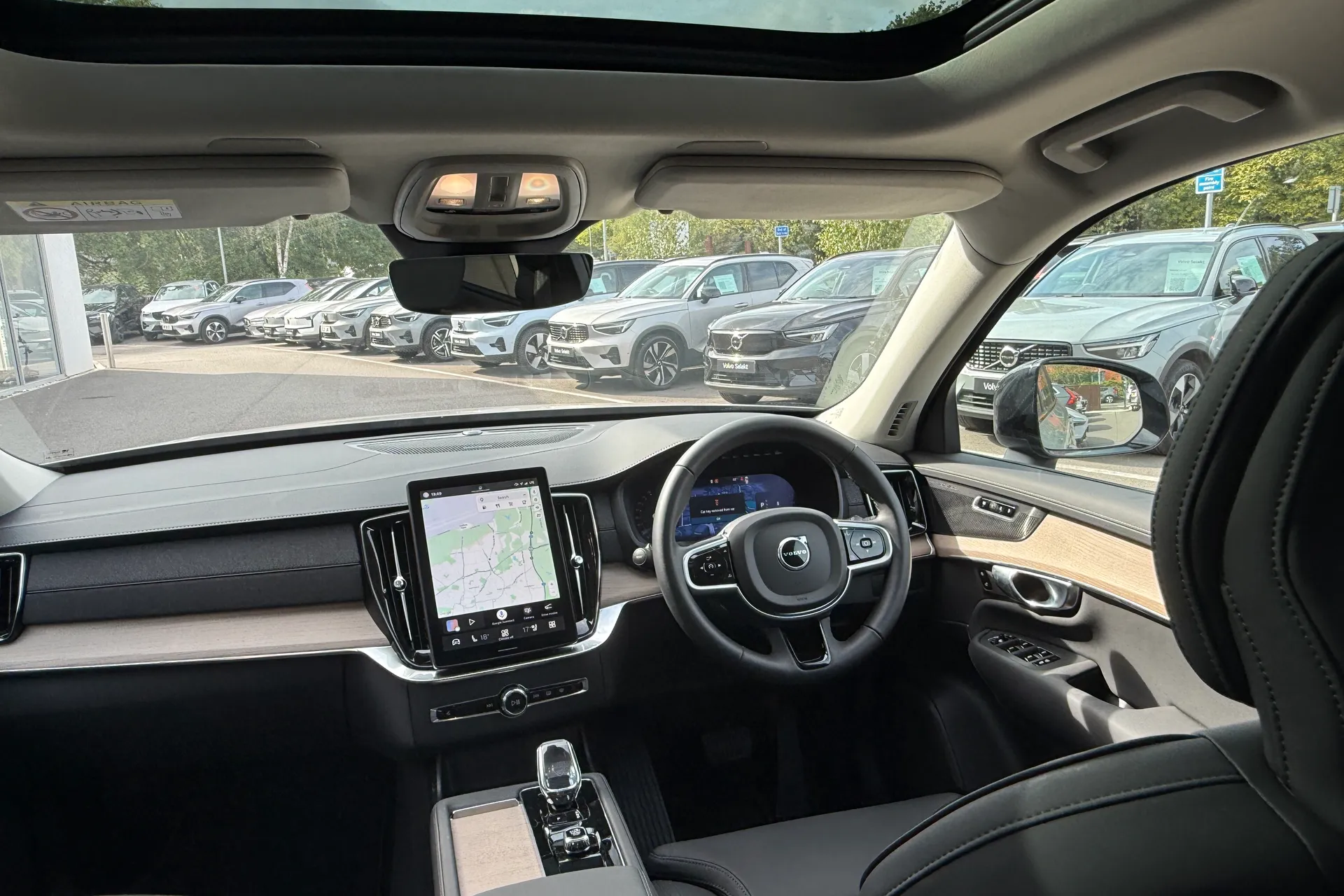 Volvo XC90 thumbnail image number 35