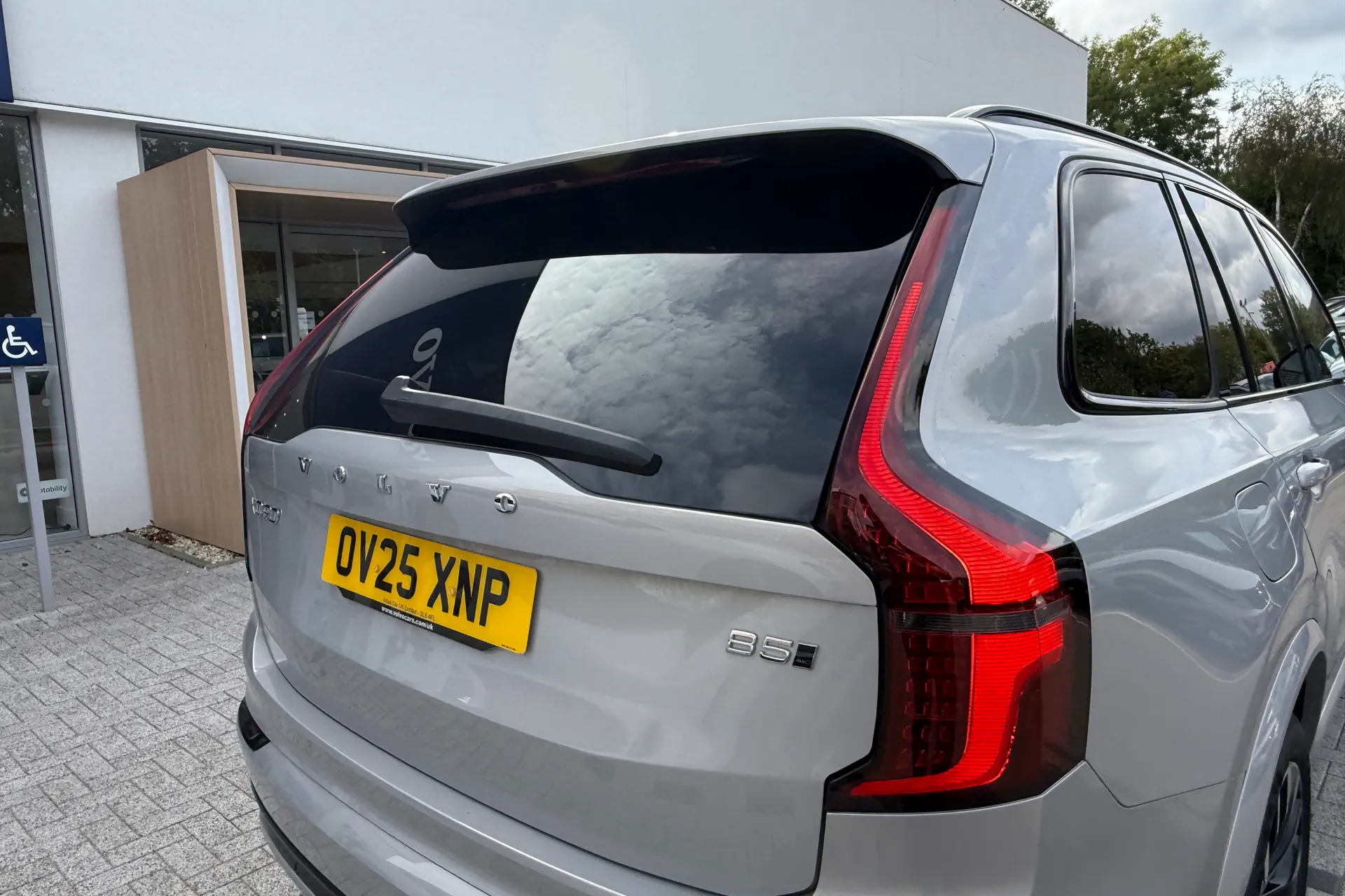 Volvo XC90 thumbnail image number 20