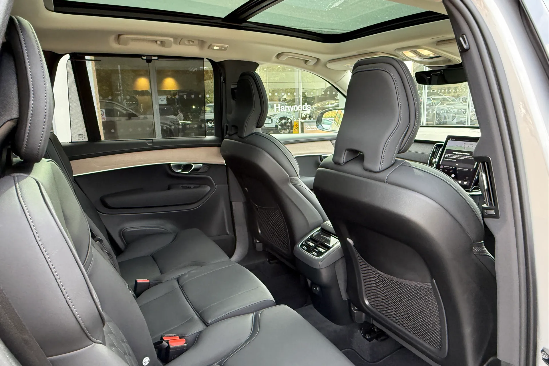 Volvo XC90 thumbnail image number 26