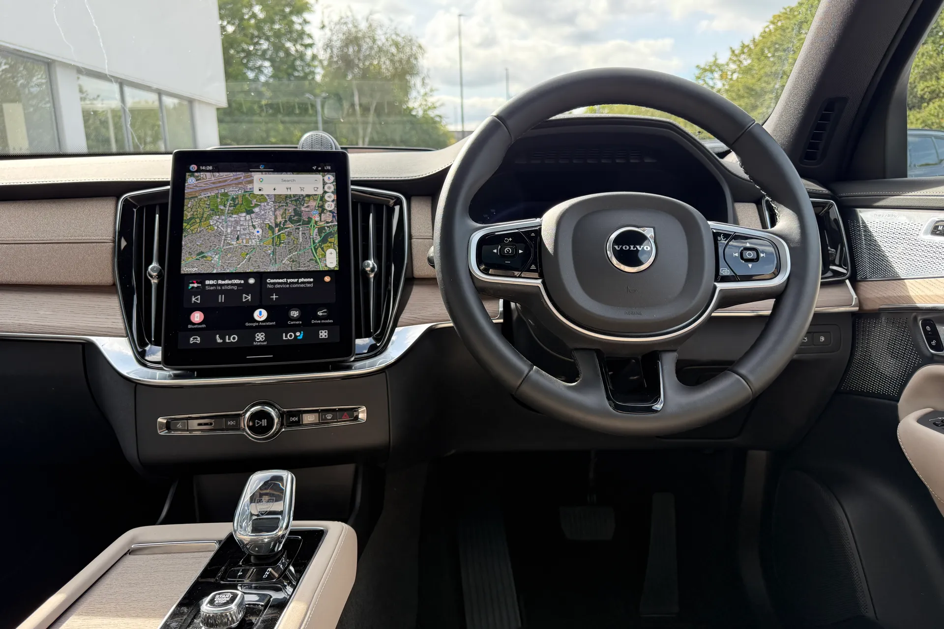 Volvo XC90 thumbnail image number 36