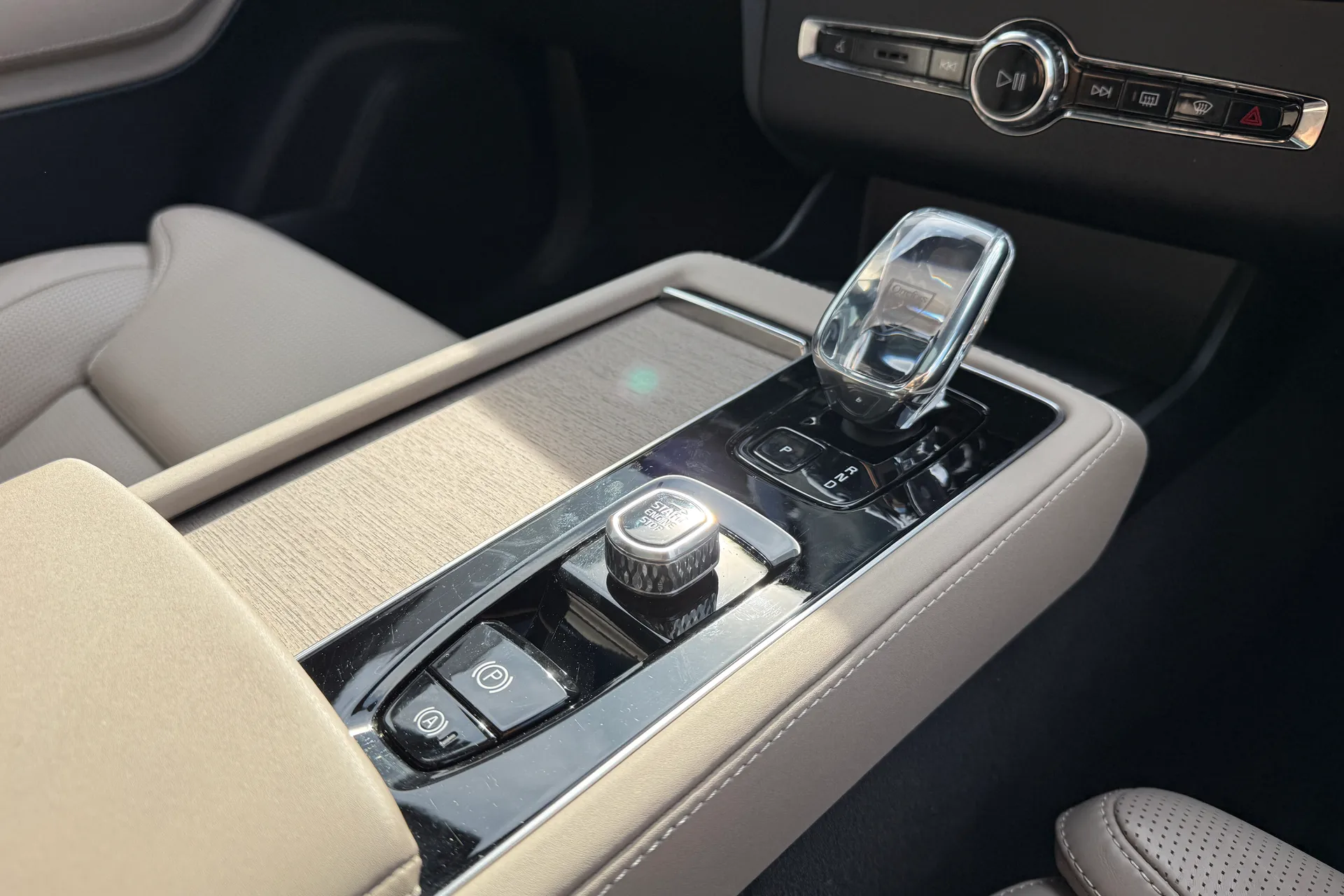 Volvo XC90 thumbnail image number 45