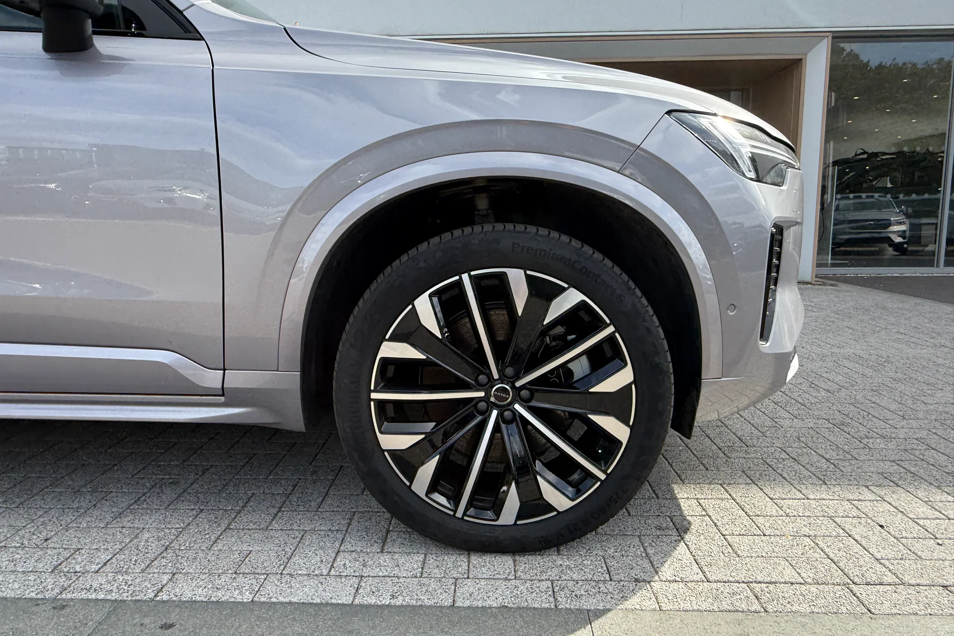 Volvo XC90 thumbnail image number 17