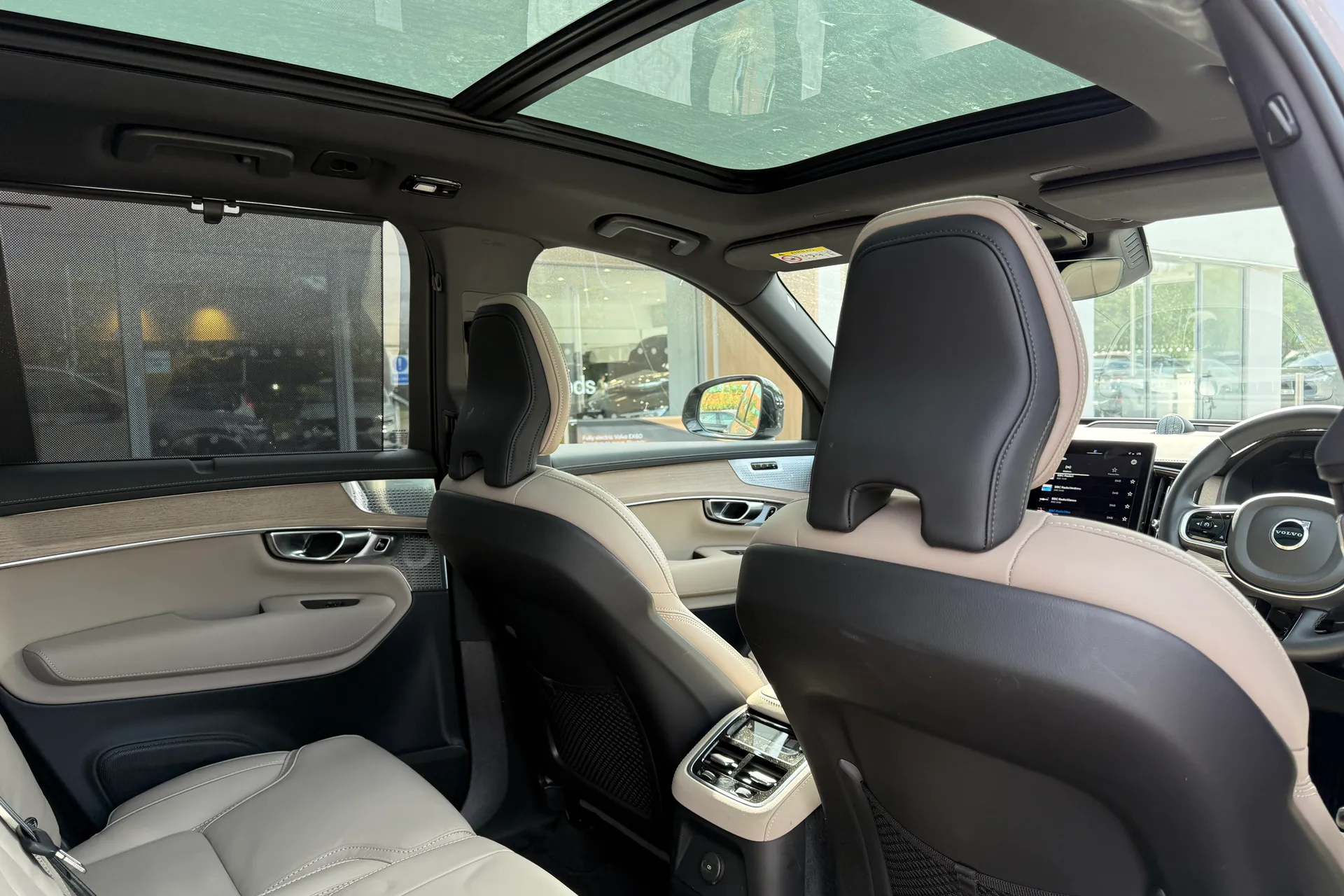 Volvo XC90 thumbnail image number 27
