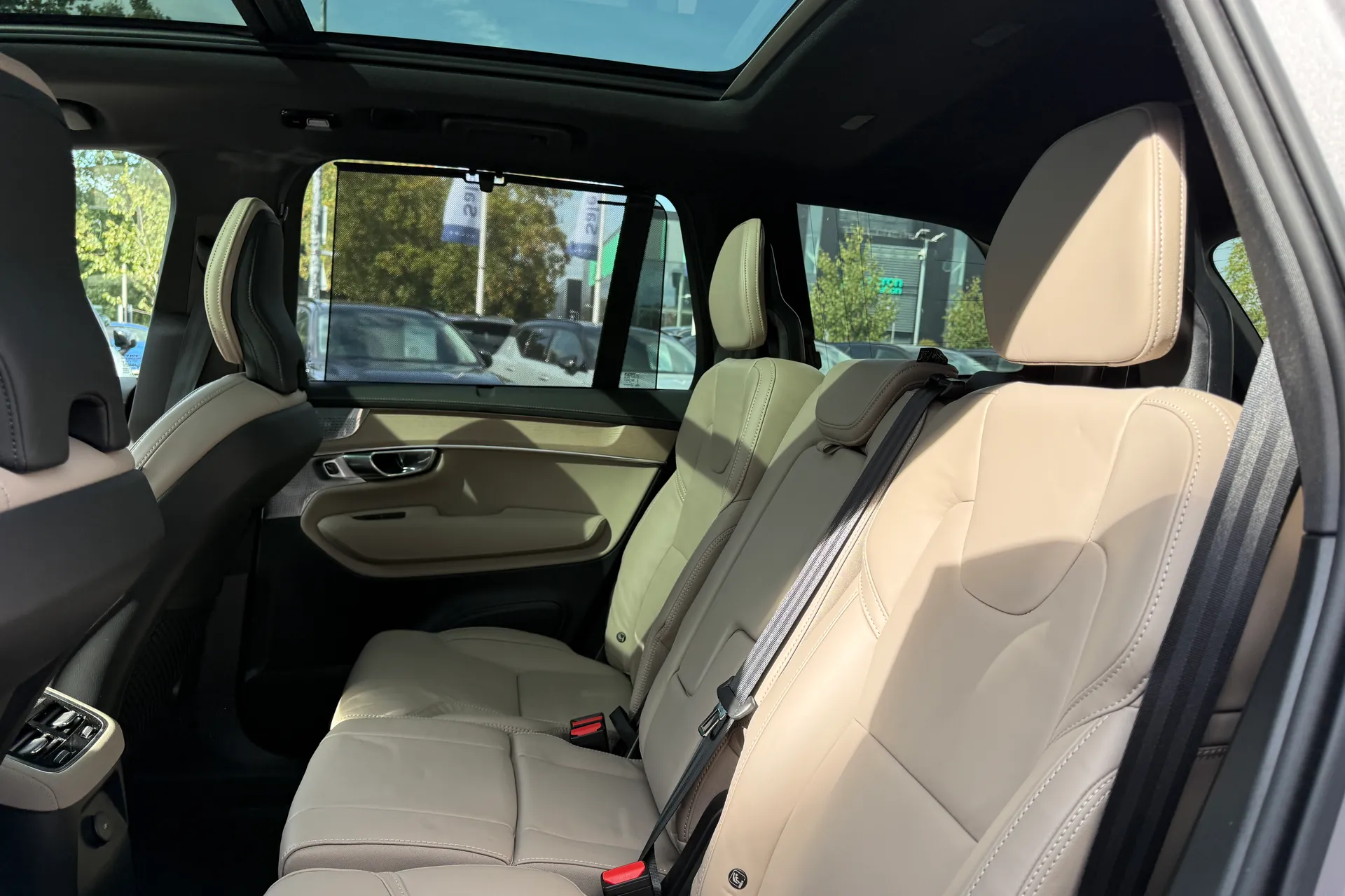 Volvo XC90 thumbnail image number 33