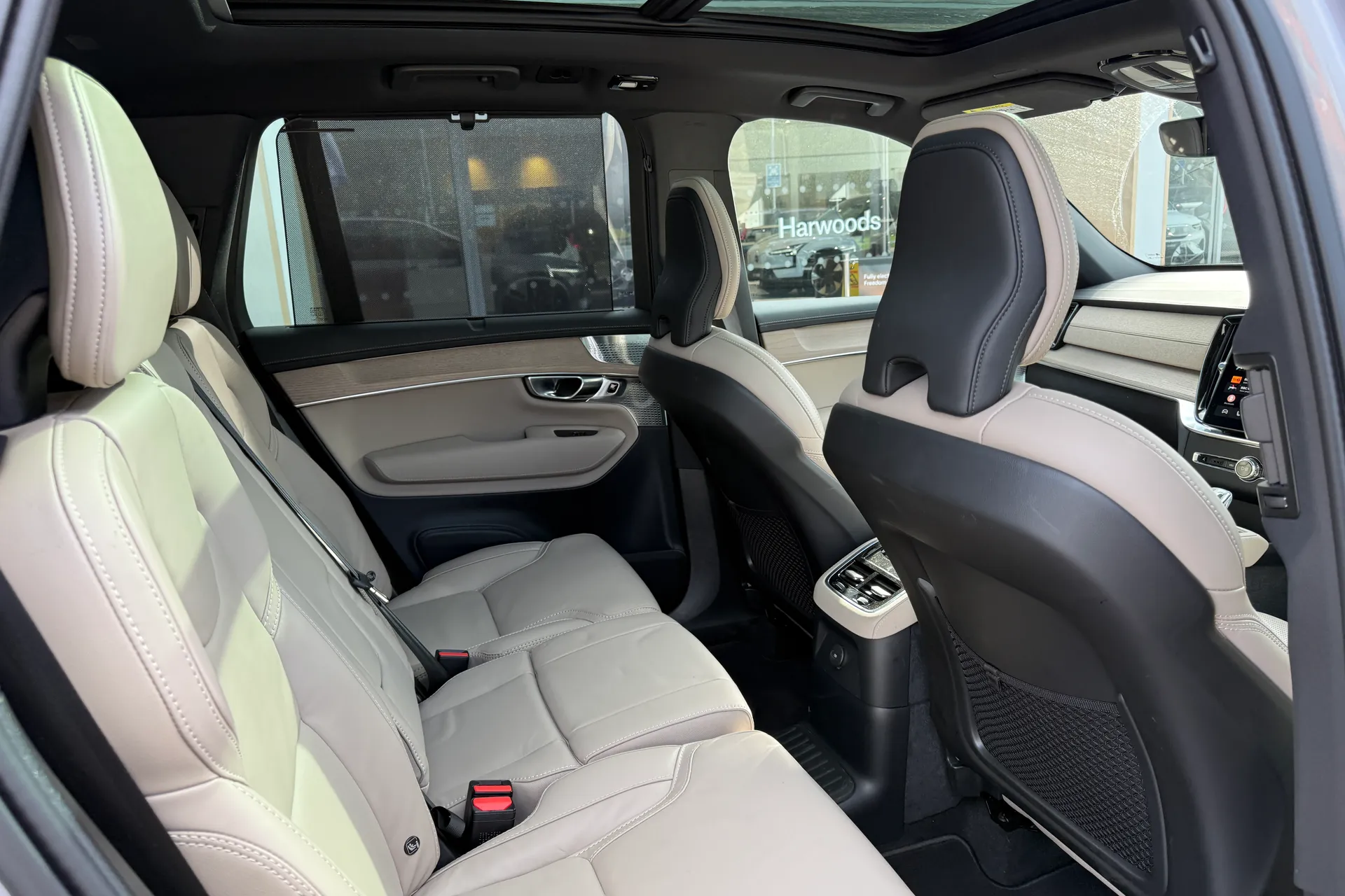 Volvo XC90 thumbnail image number 26