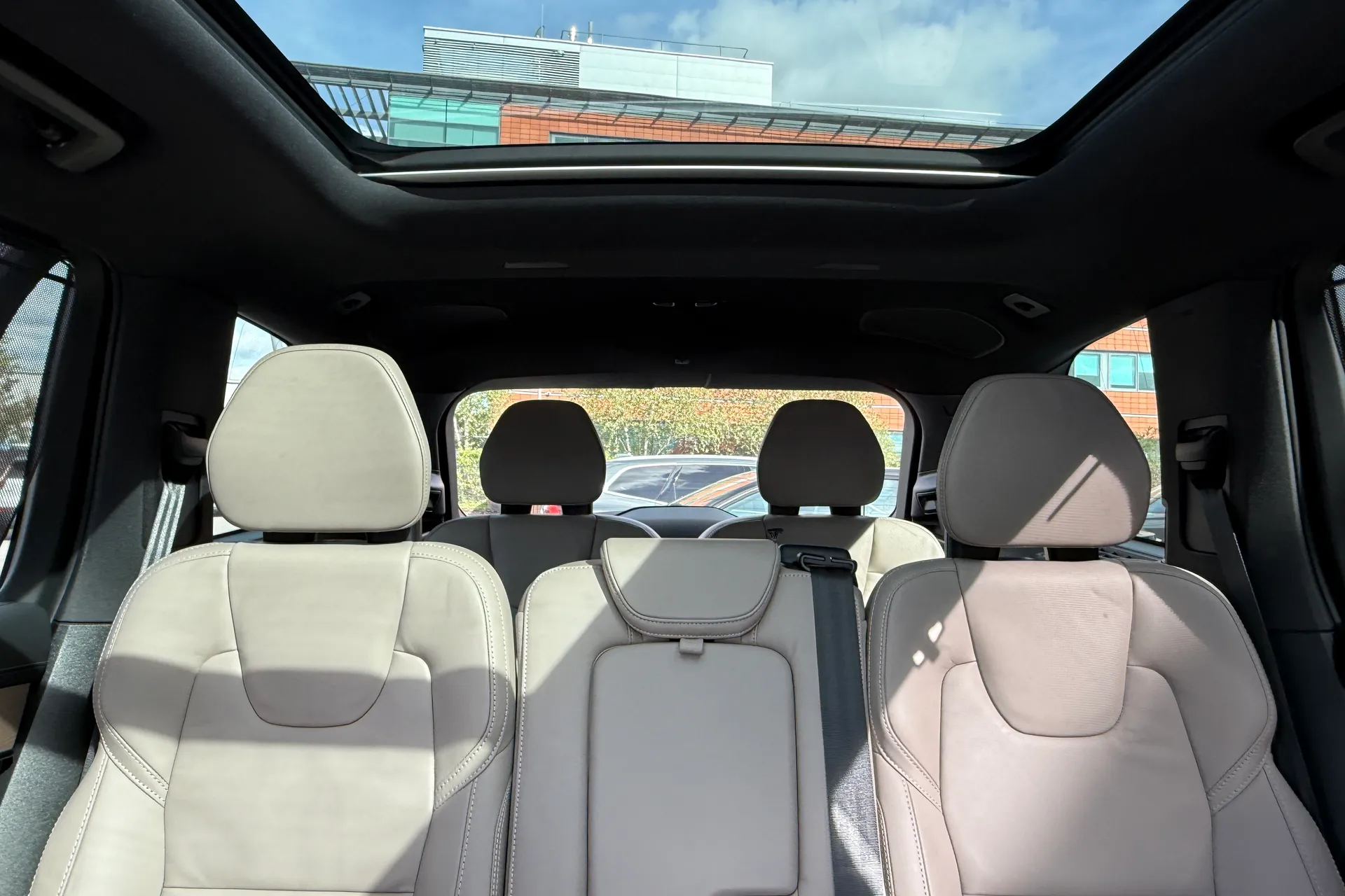 Volvo XC90 thumbnail image number 7