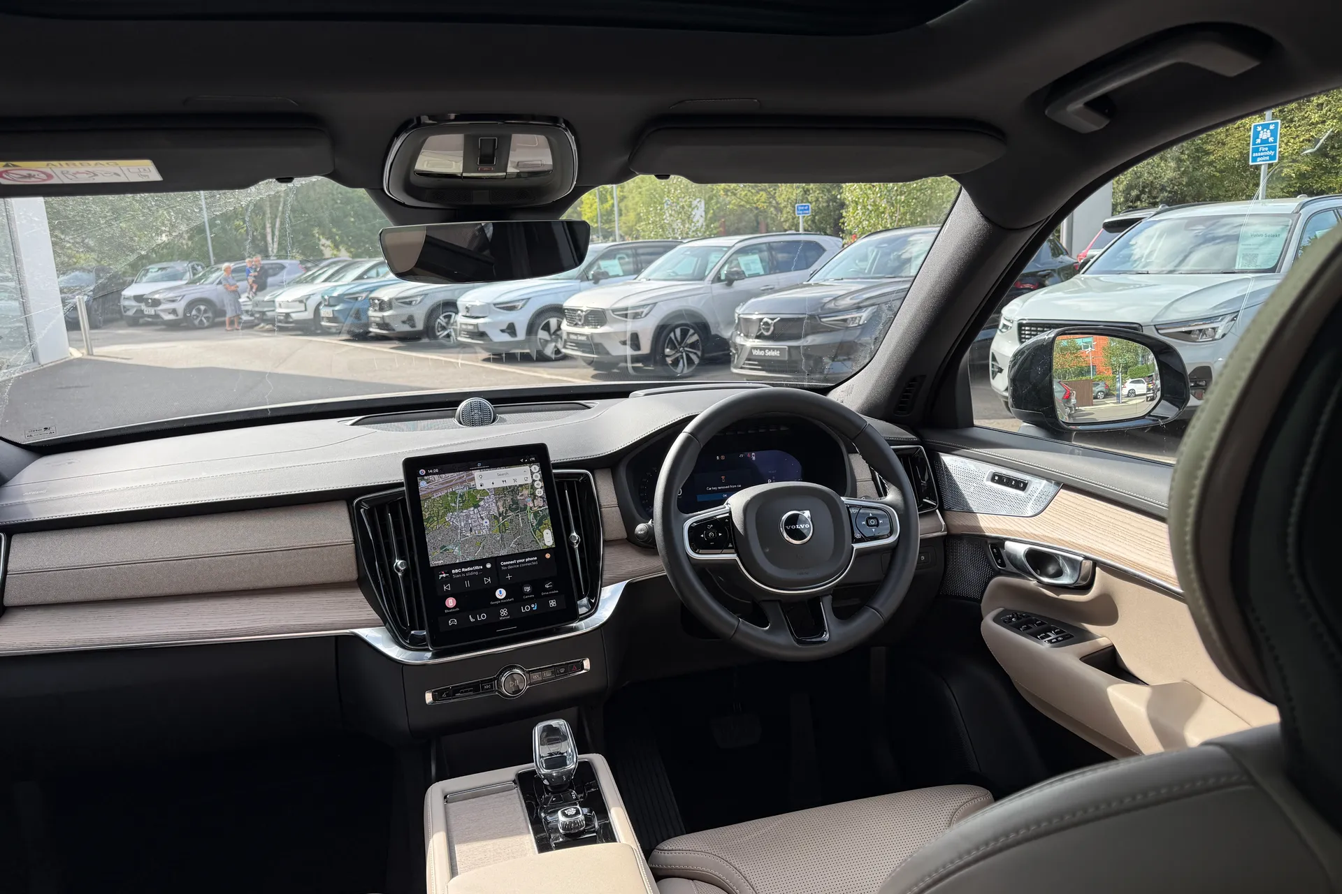 Volvo XC90 thumbnail image number 35