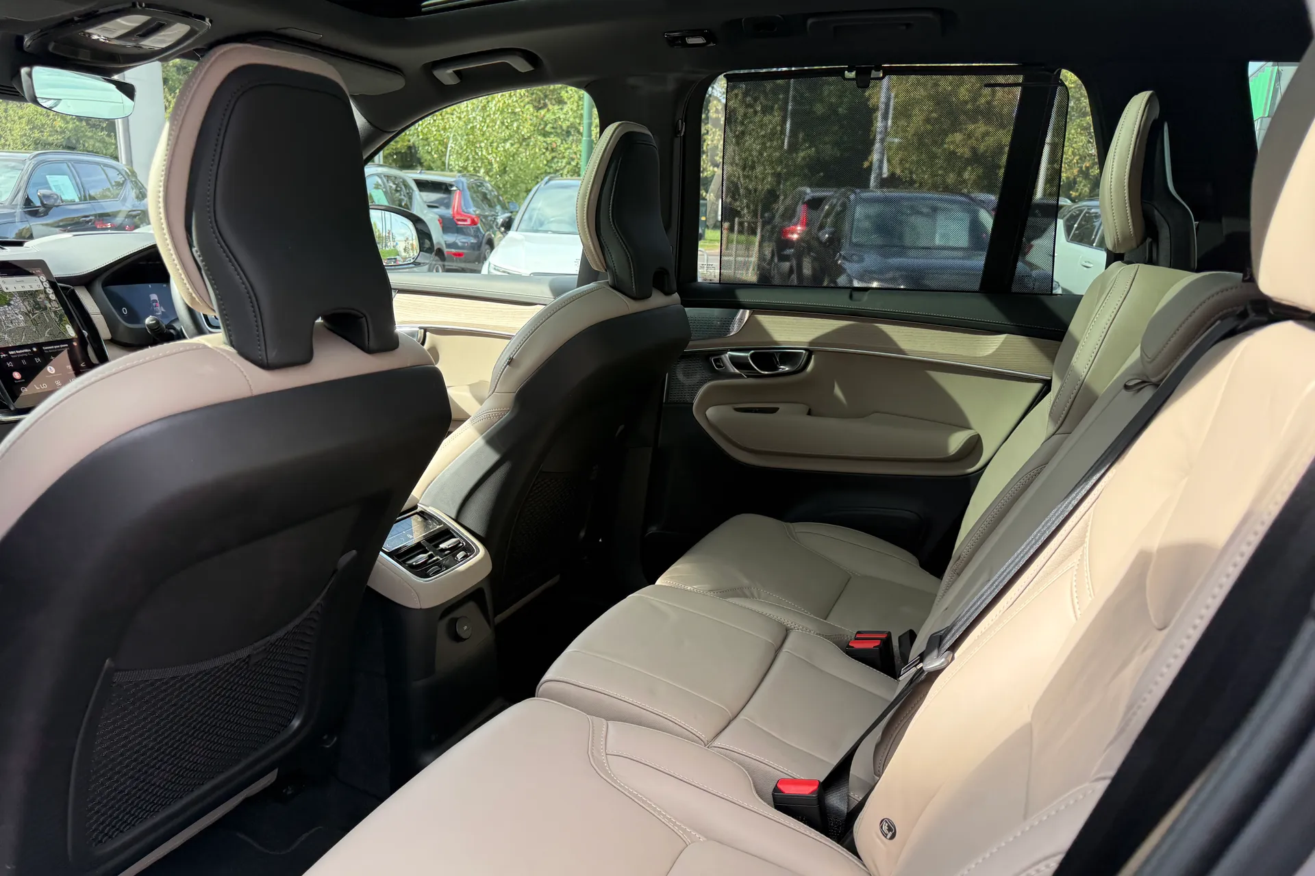 Volvo XC90 thumbnail image number 32