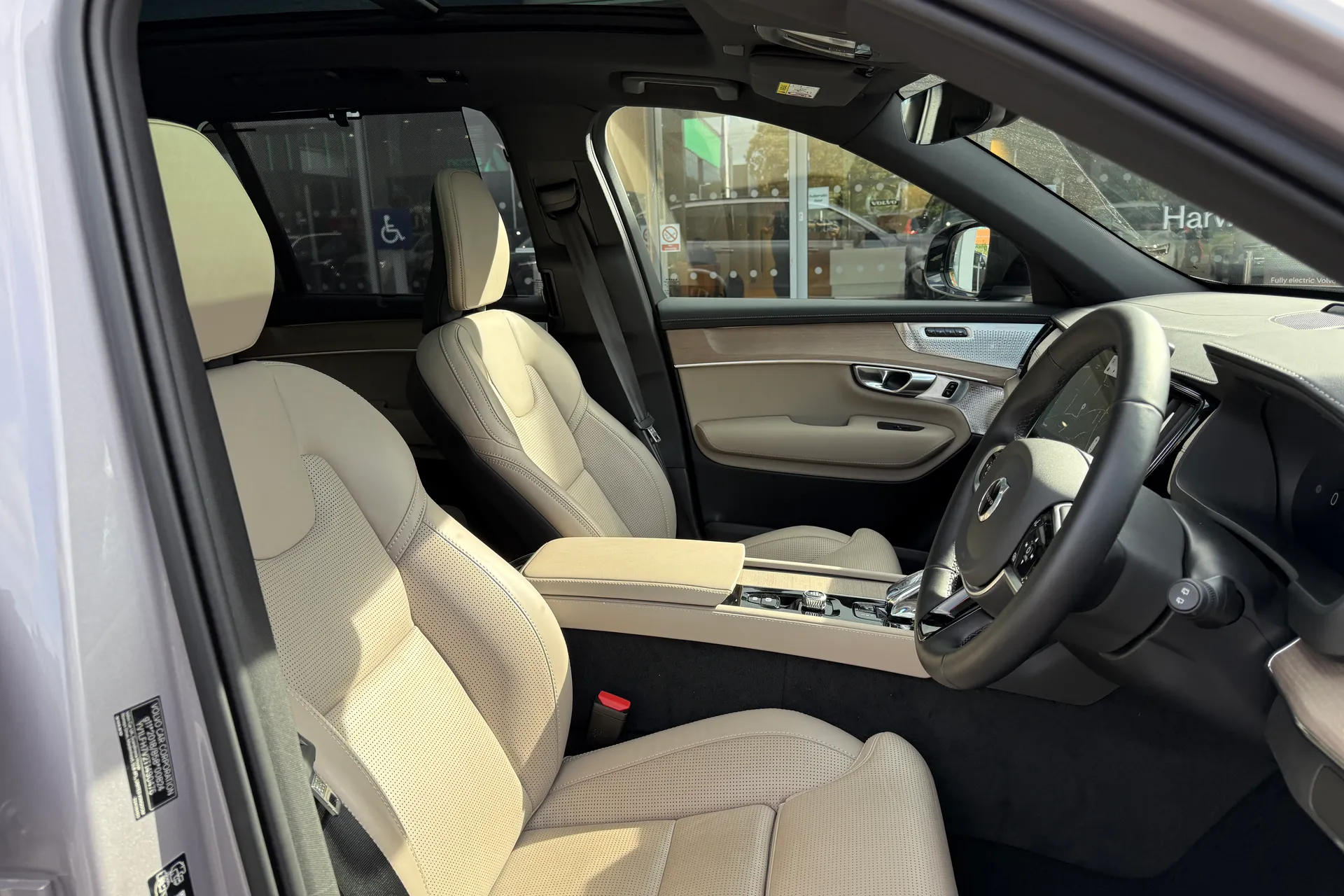 Volvo XC90 thumbnail image number 29