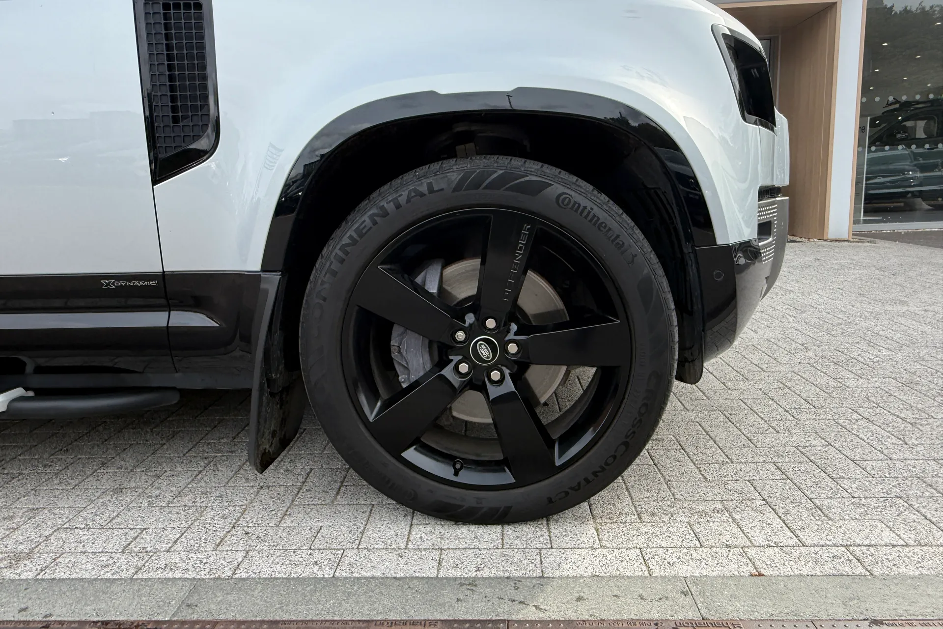 LAND ROVER DEFENDER thumbnail image number 16