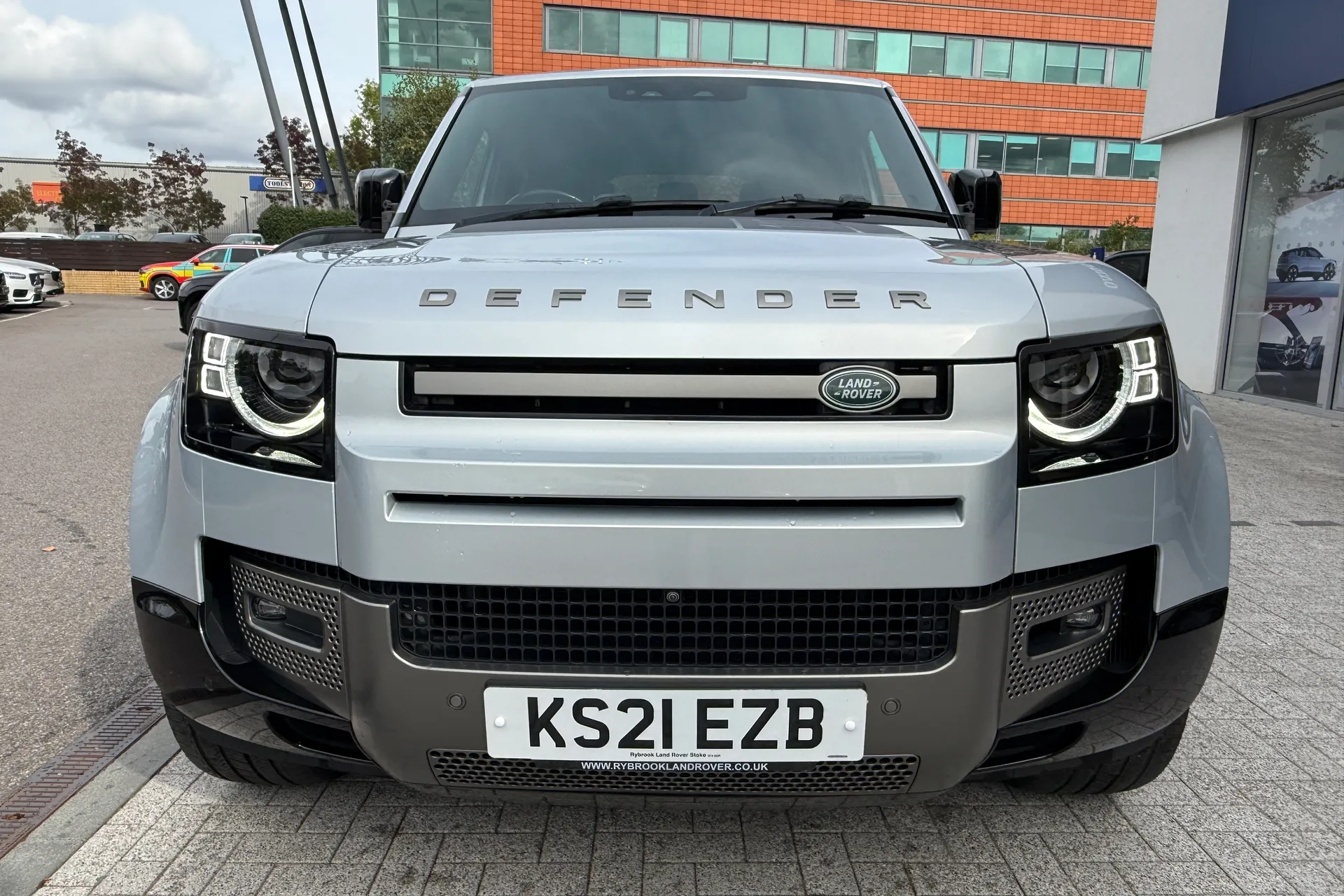 LAND ROVER DEFENDER thumbnail image number 15