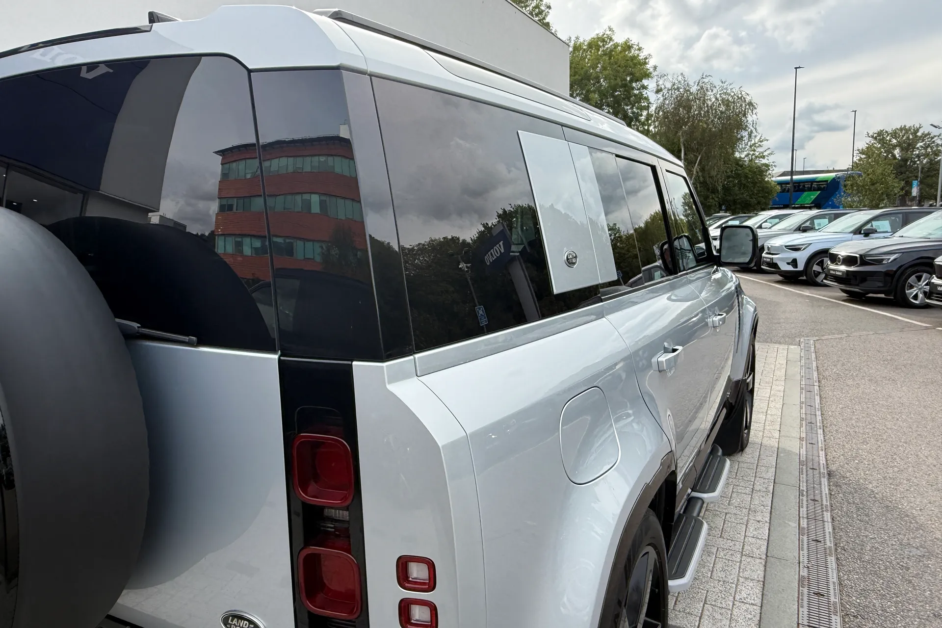 LAND ROVER DEFENDER thumbnail image number 19