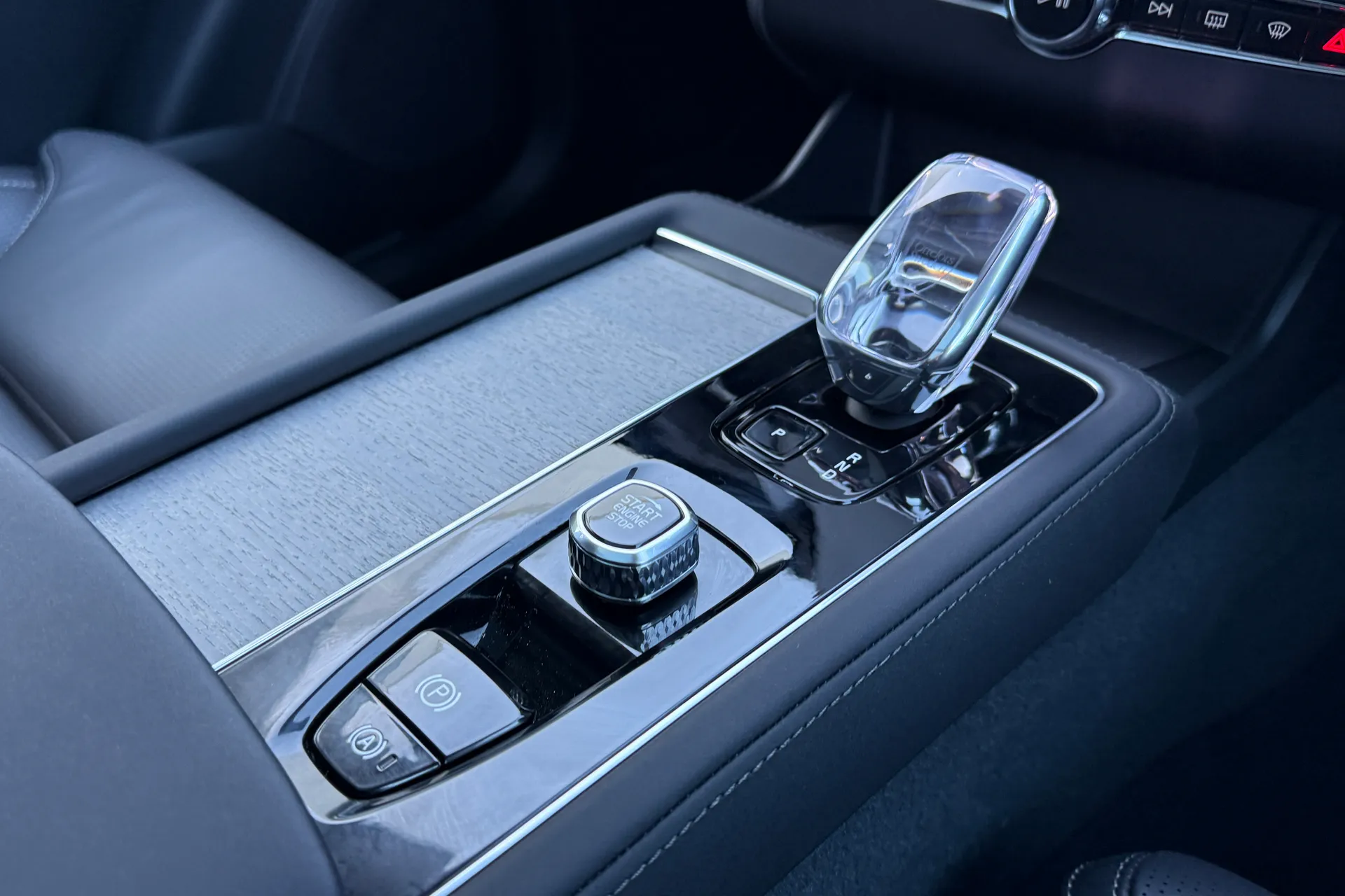Volvo XC90 thumbnail image number 45