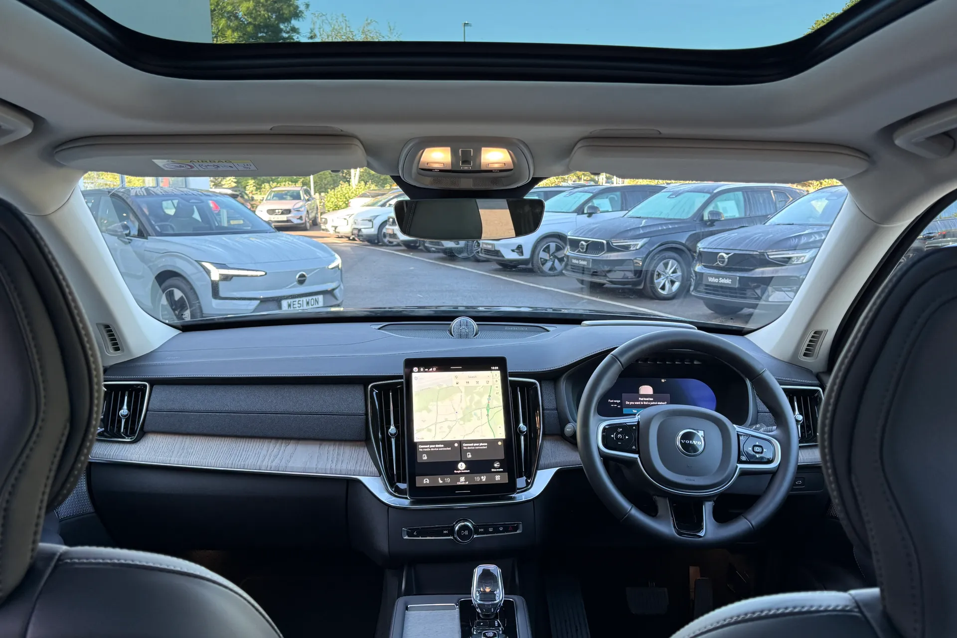 Volvo XC90 thumbnail image number 3