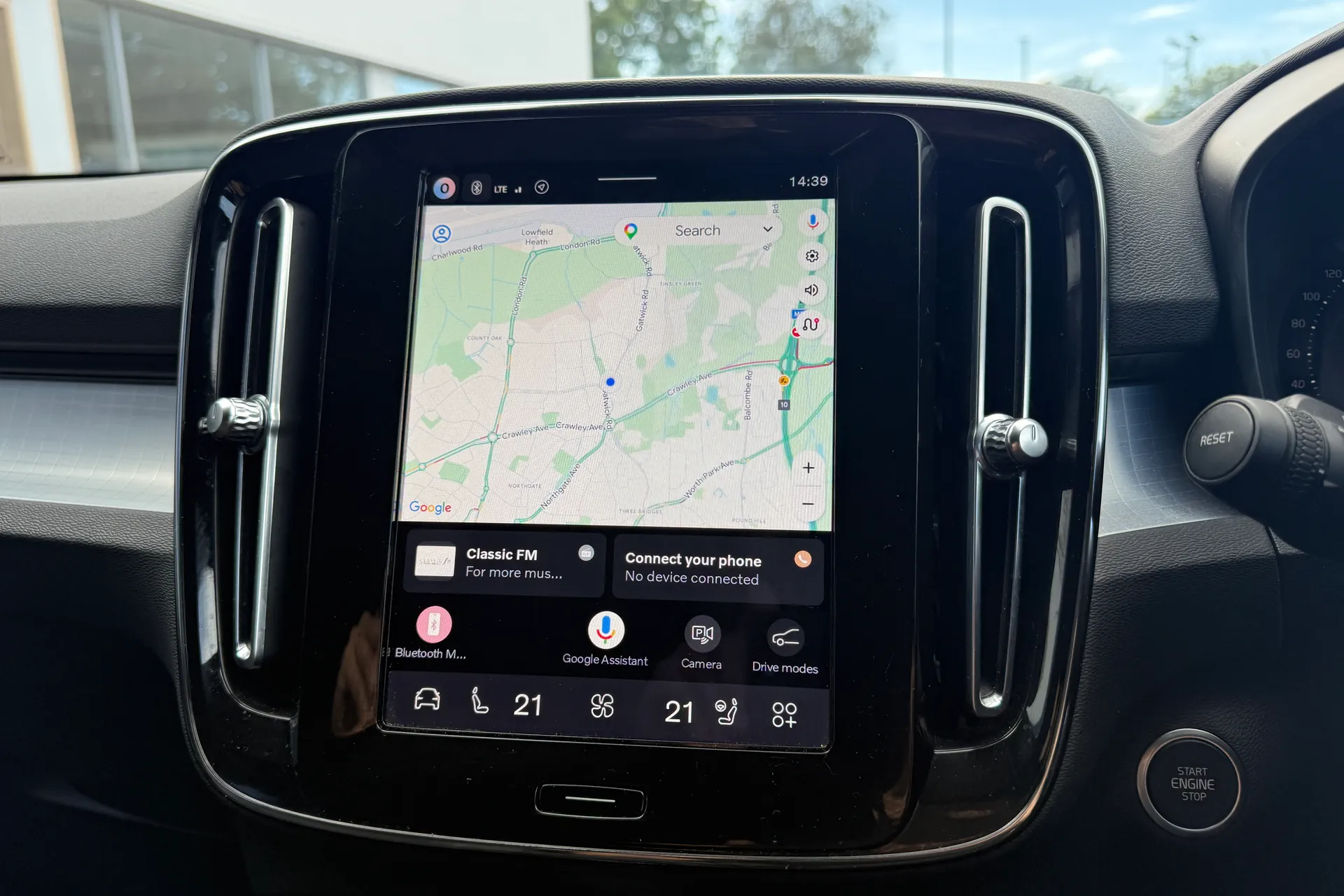 Volvo XC40 thumbnail image number 5