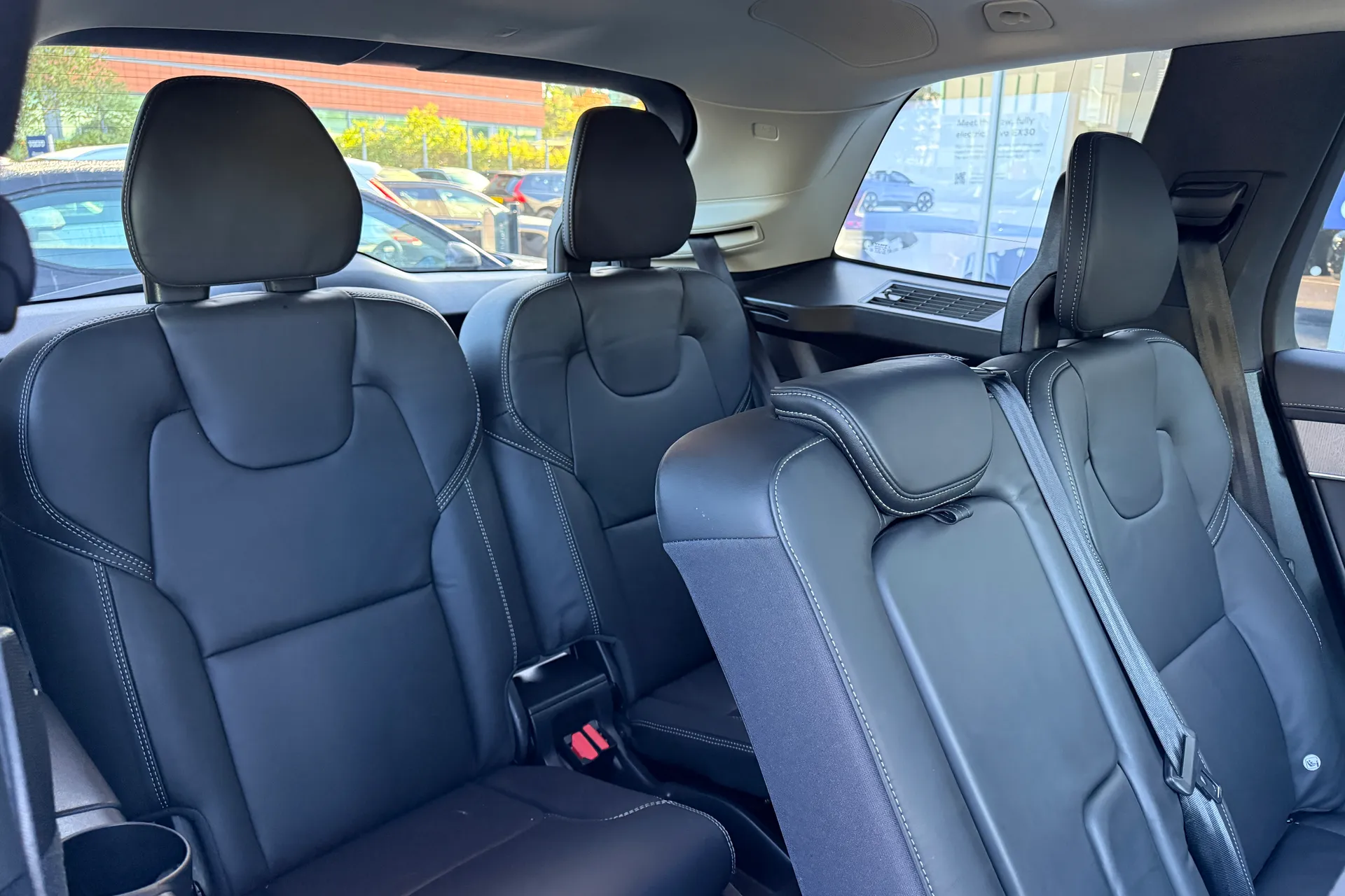 Volvo XC90 thumbnail image number 7