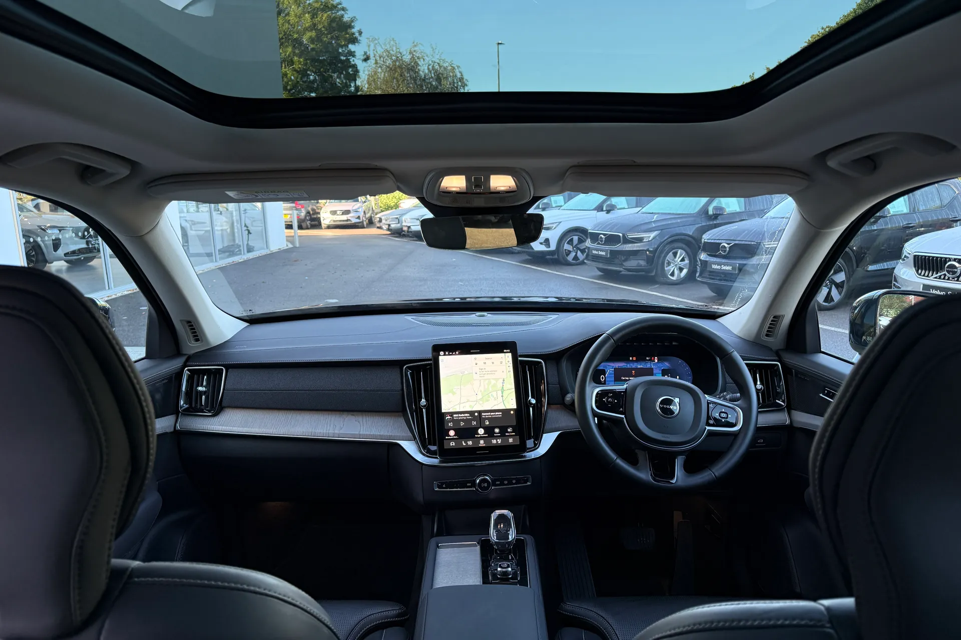 Volvo XC90 thumbnail image number 3