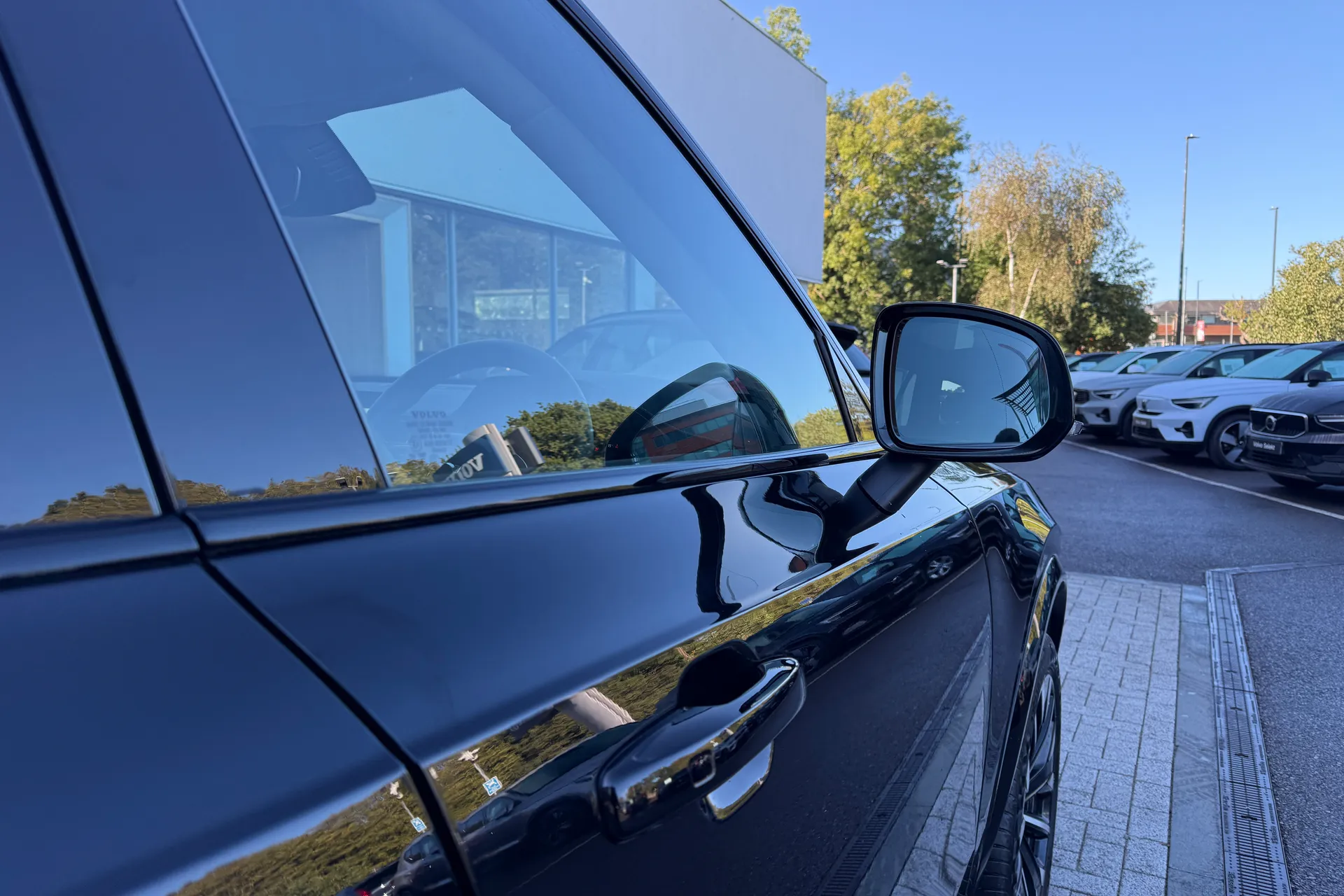 Volvo XC90 thumbnail image number 18
