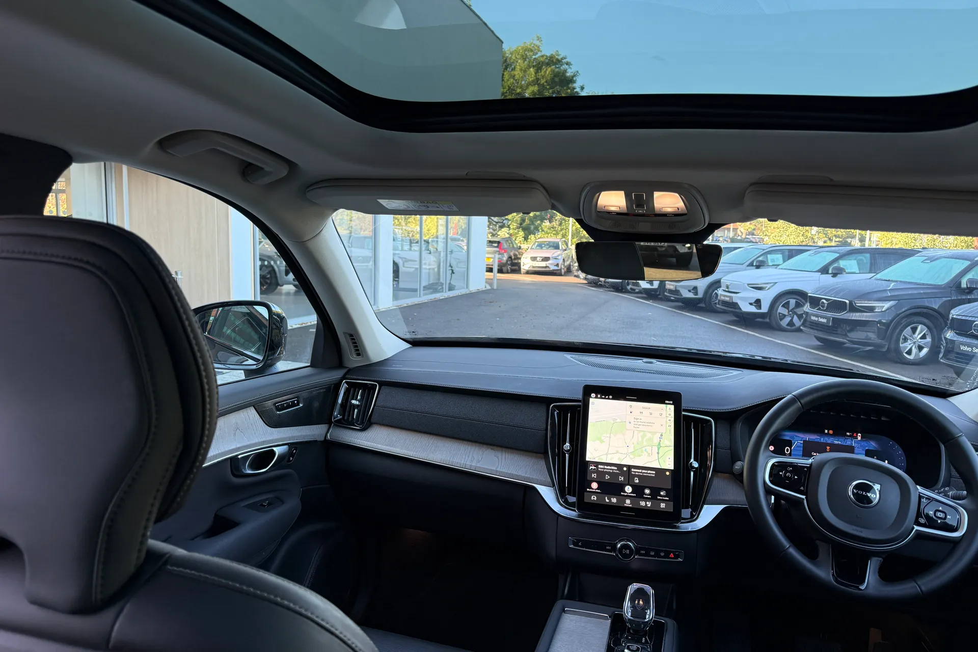 Volvo XC90 thumbnail image number 32