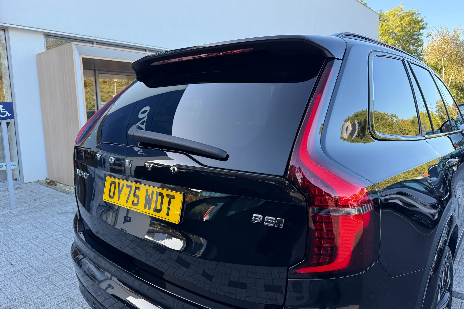 Volvo XC90 thumbnail image number 21